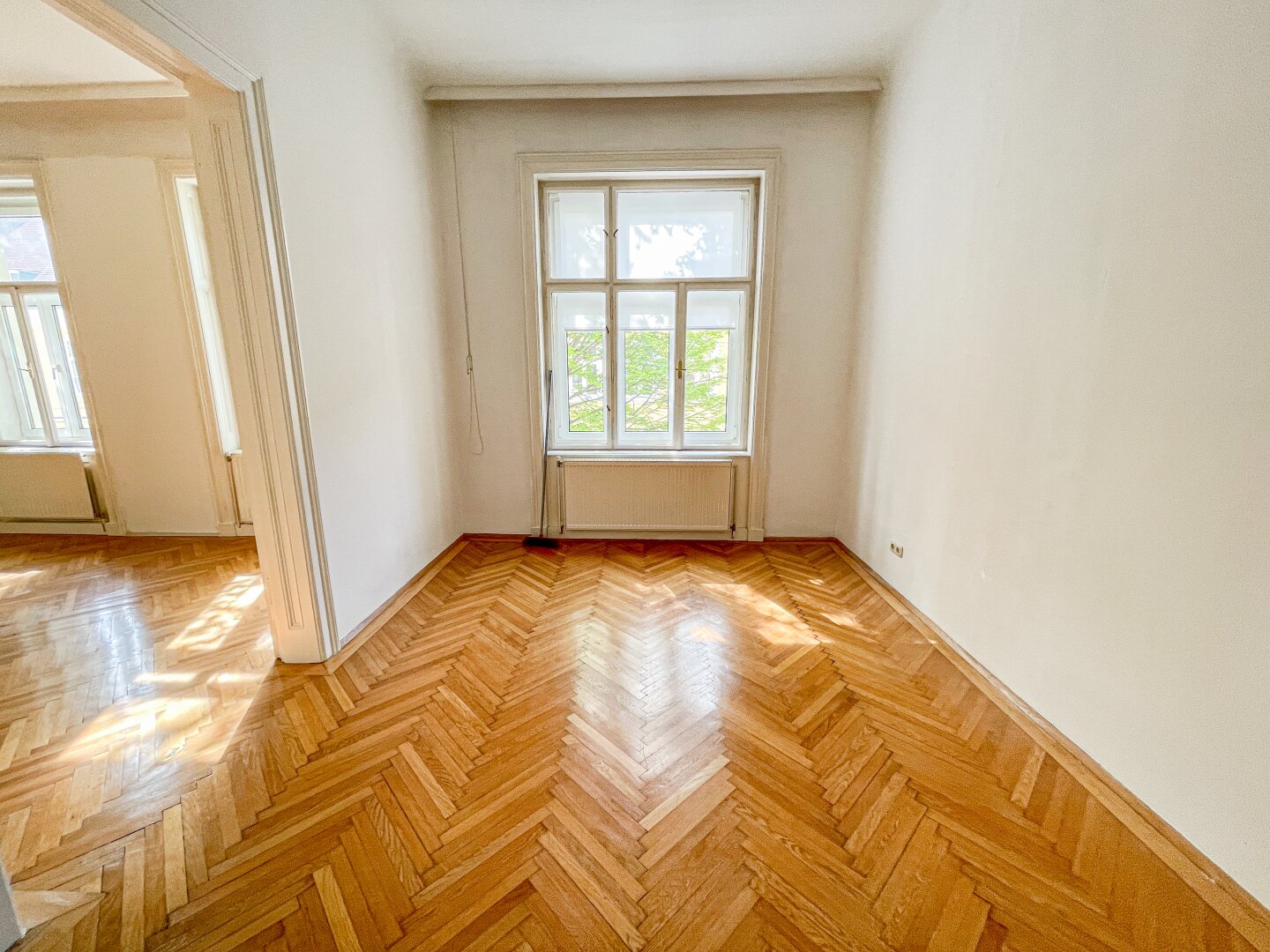 Rainer: Stilvolle 3-Zimmer-Altbauwohnung in Toplage
