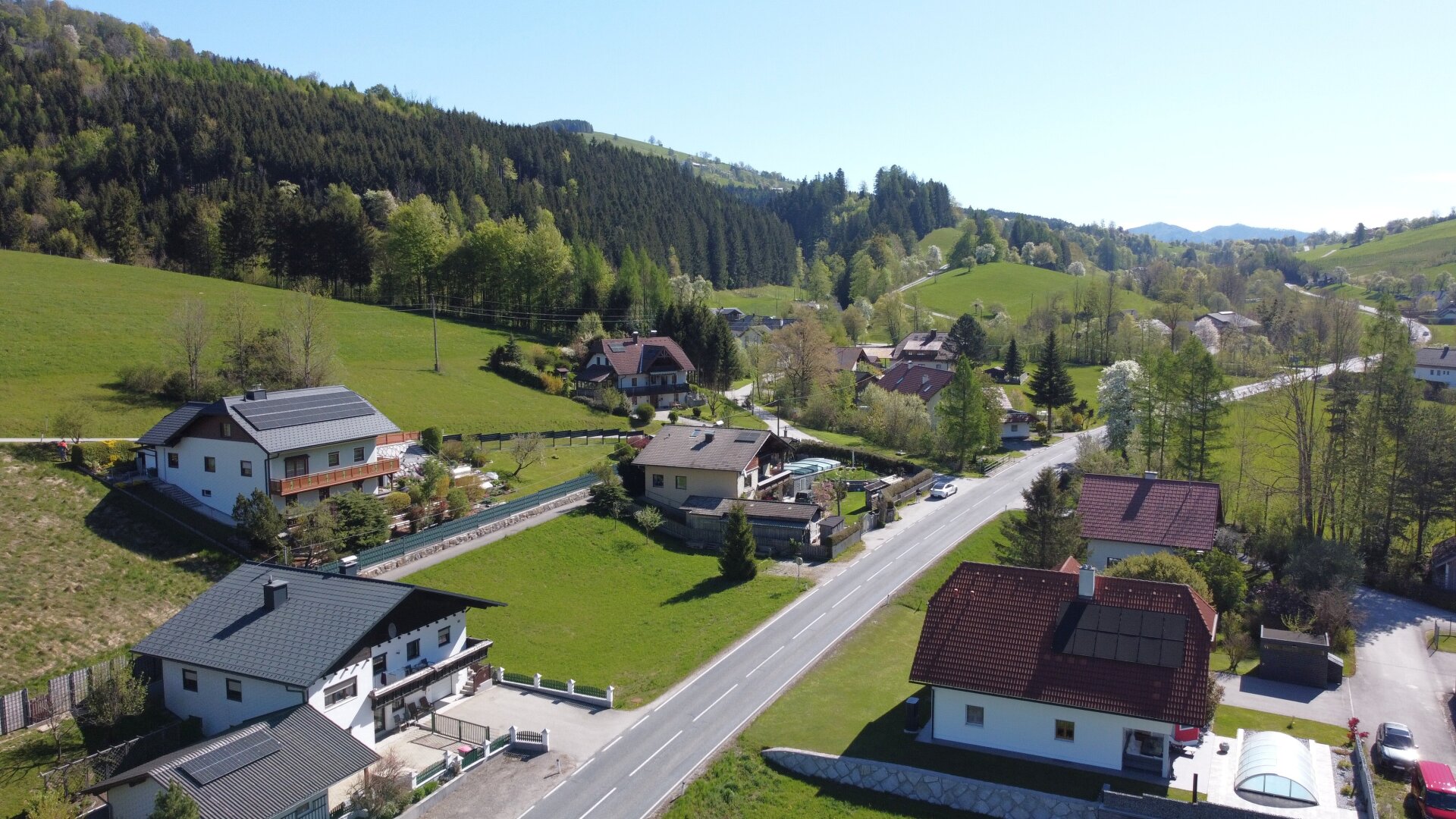 Sonniges Baugrundstück ohne Bauzwang