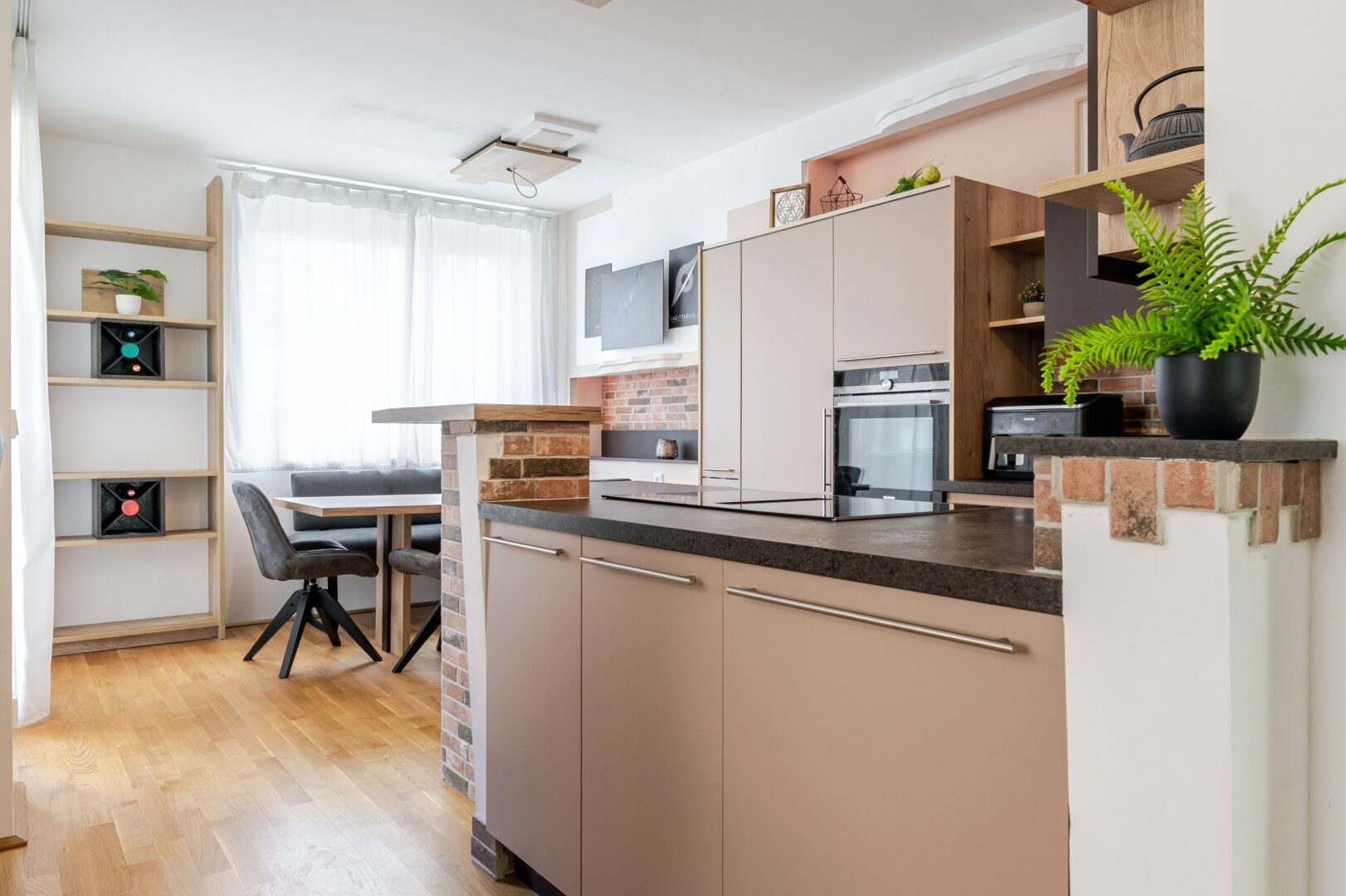 Komfortable 4-Zimmer-Wohnung · Einfach einziehen, einfach leben