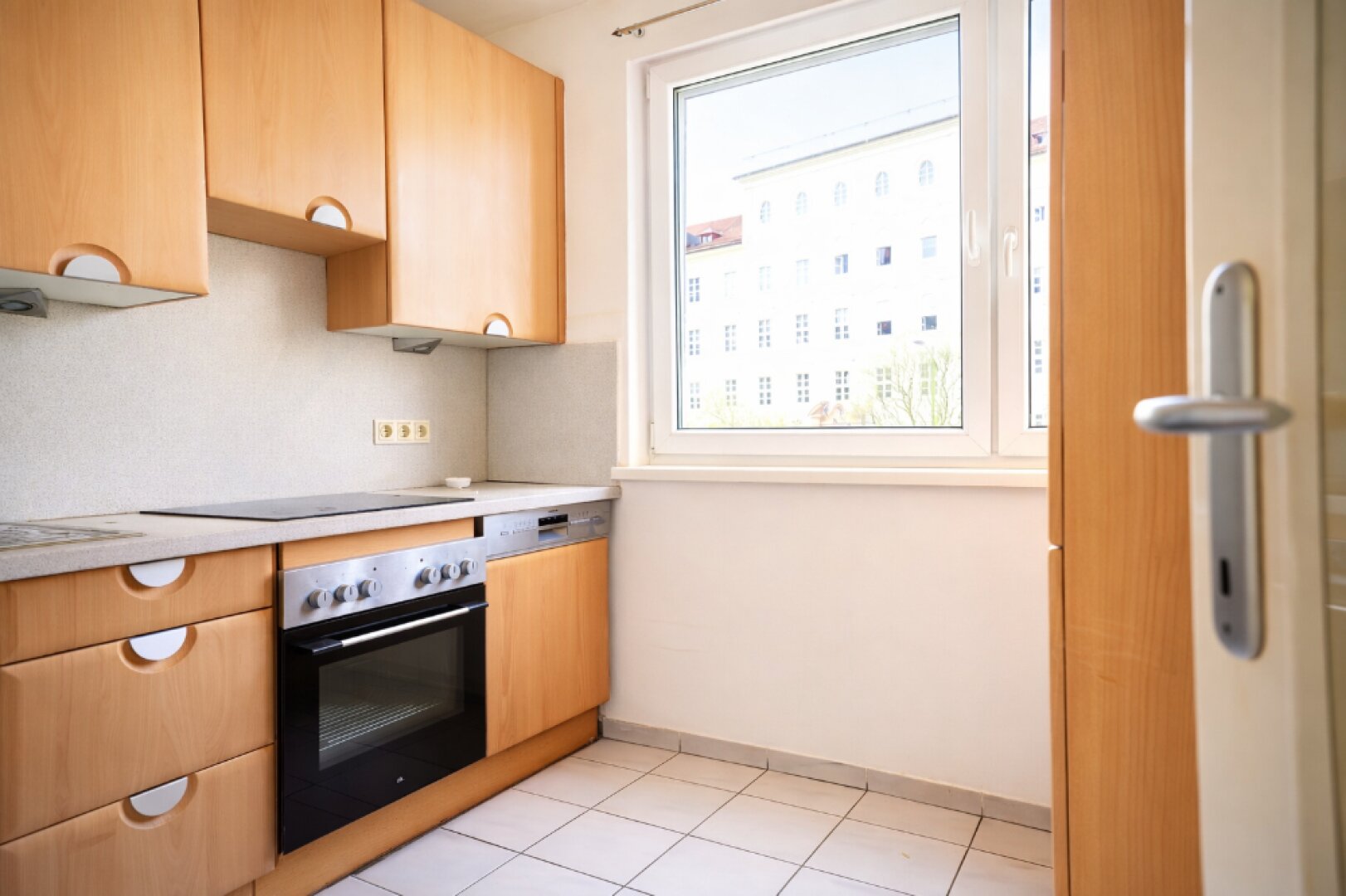 Aigen/Parsch: Zentrale und großzügige 2-Zimmer Wohnung mit Loggia