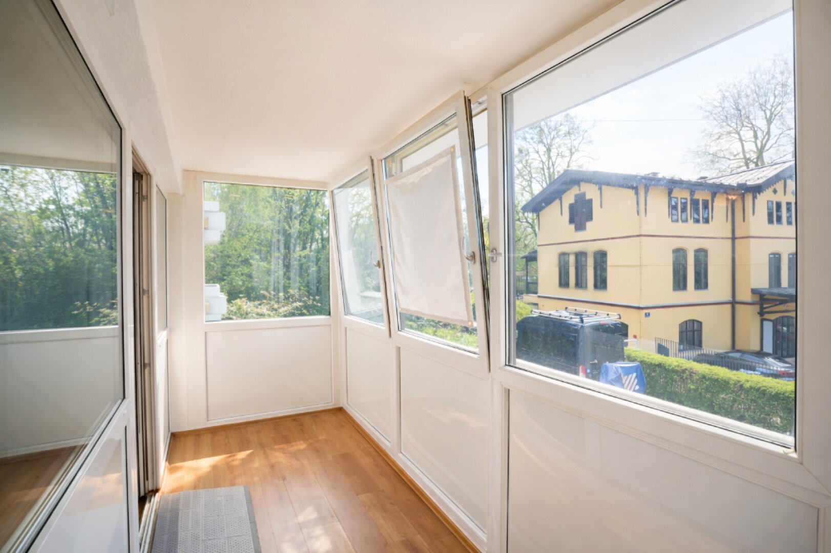 Aigen/Parsch: Zentrale und großzügige 2-Zimmer Wohnung mit Loggia