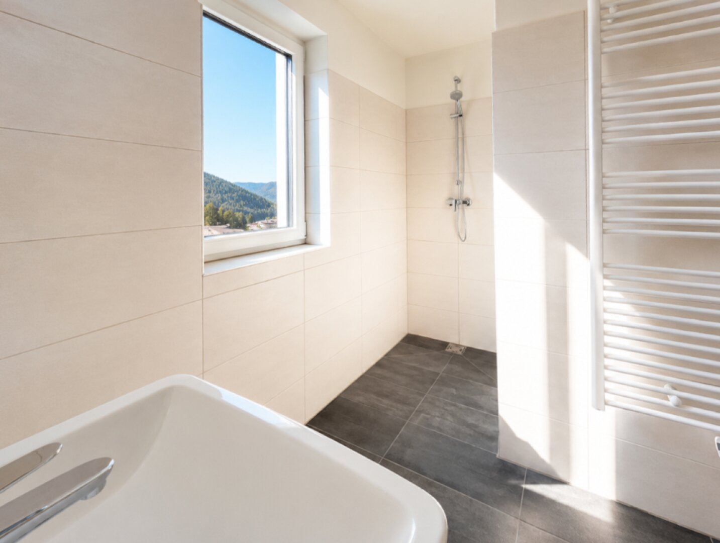 Exklusives Apartmenthaus mit 3 Wohnungen in Schladming: "Zahl eins - nimm drei!"