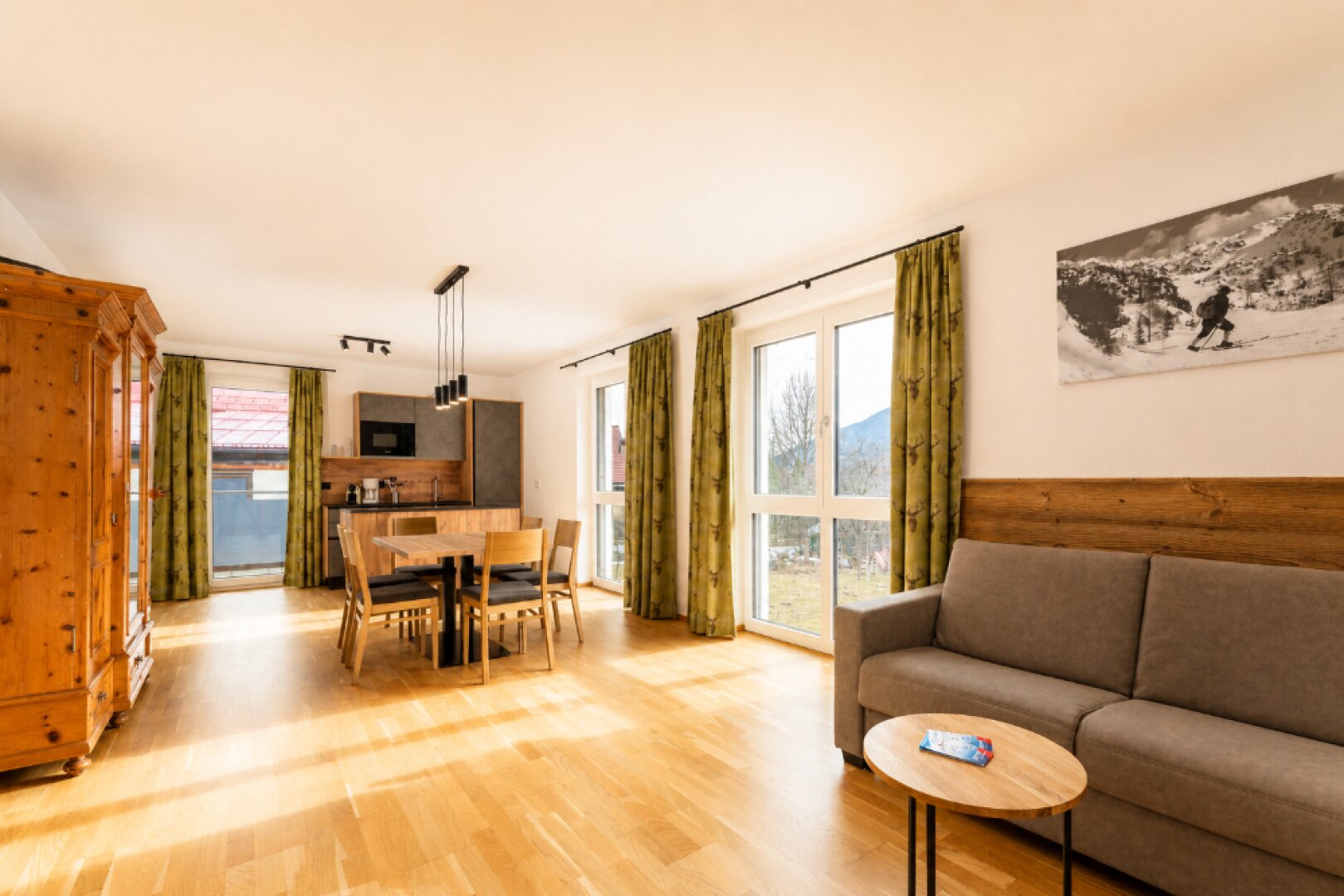 Exklusives Apartmenthaus mit 3 Wohnungen in Schladming: "Zahl eins - nimm drei!"