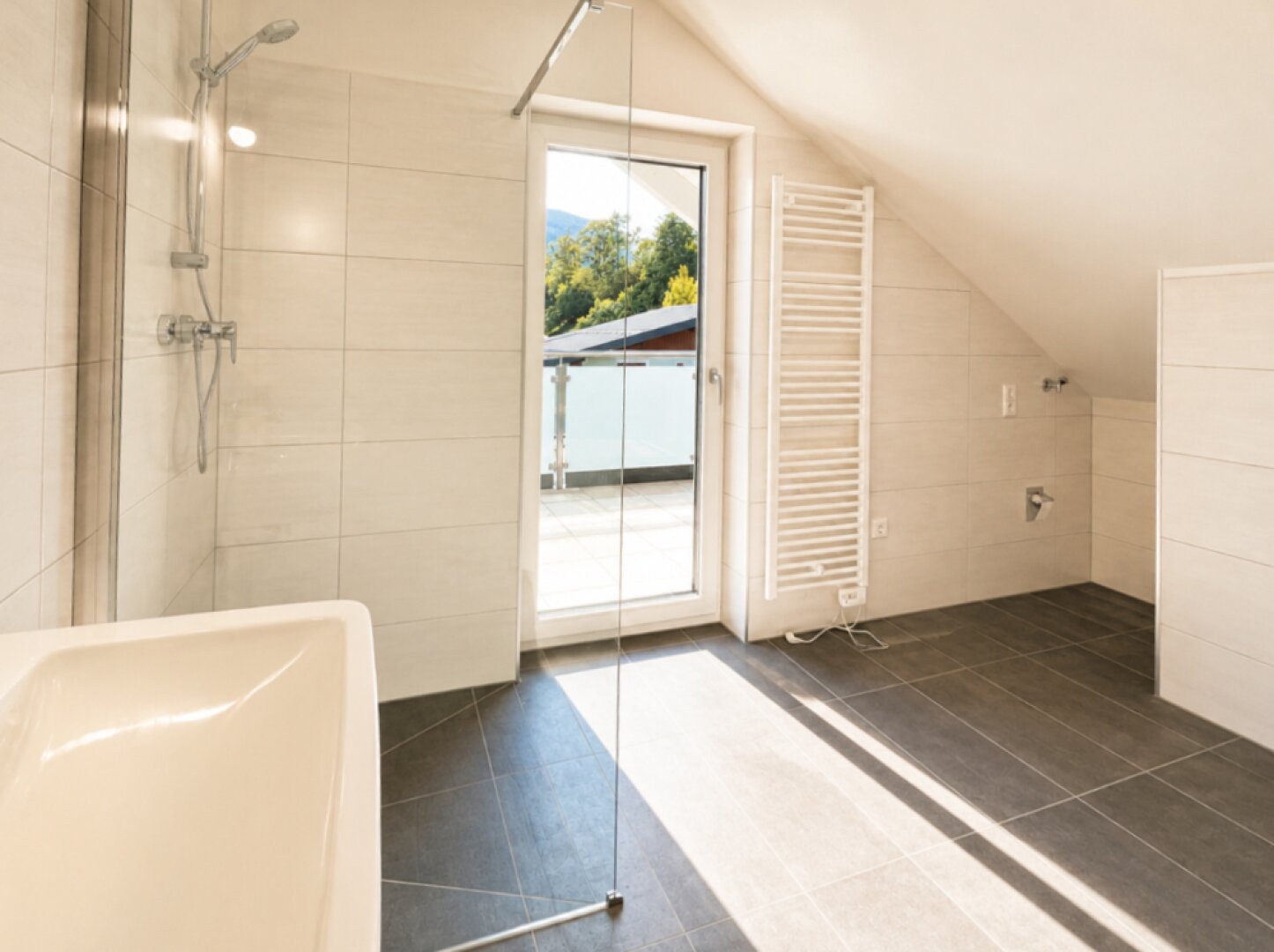 Exklusives Apartmenthaus mit 3 Wohnungen in Schladming: "Zahl eins - nimm drei!"