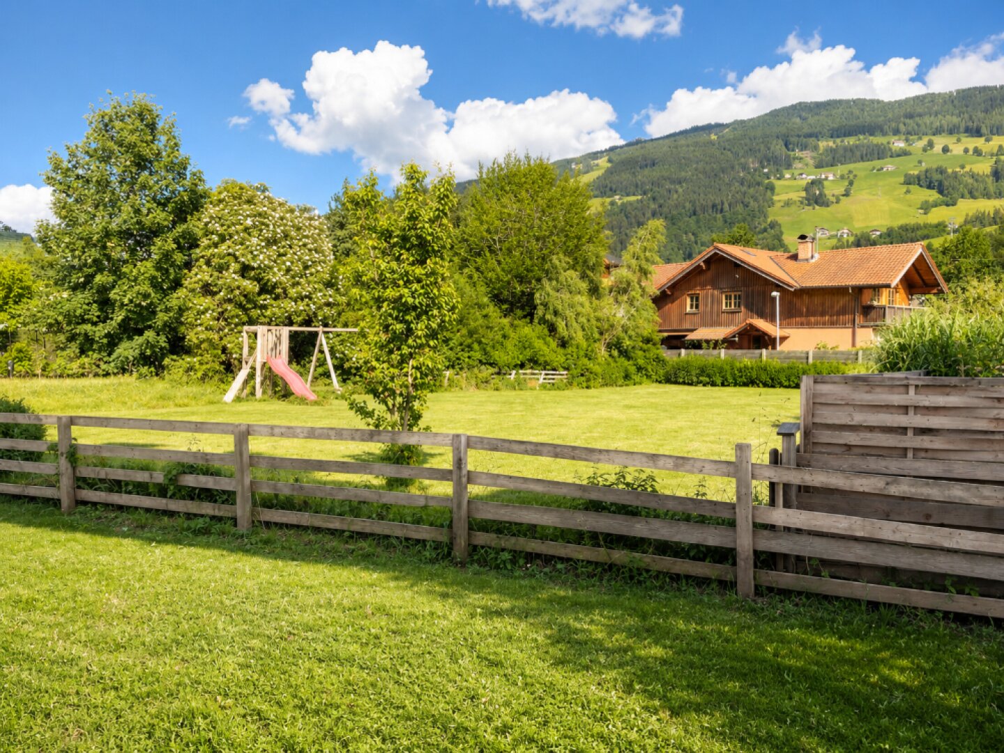 Exklusives Apartmenthaus mit 3 Wohnungen in Schladming: "Zahl eins - nimm drei!"