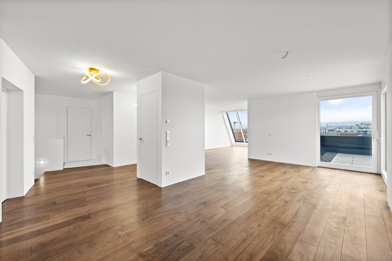 Exklusive Dachgeschoßwohnung mit Rooftop-Pool, Panorama-Terrassen, Sauna & spektakulärem Wienblick