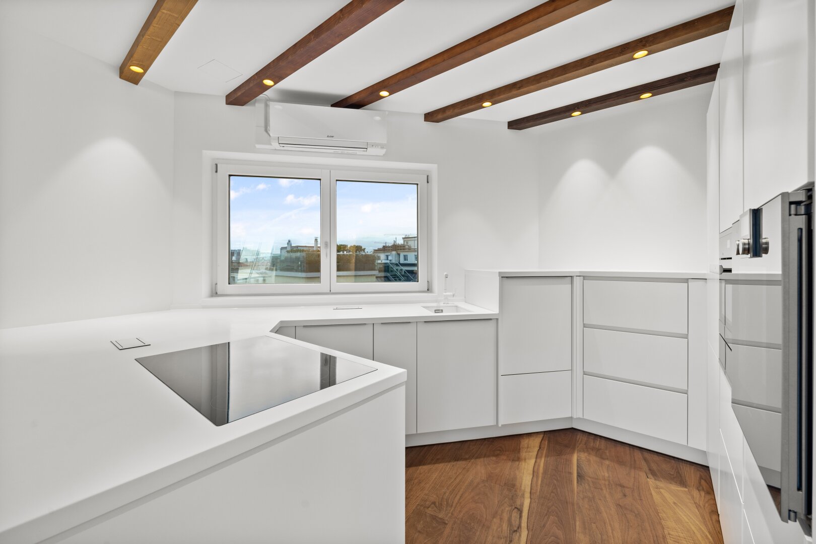 Exklusive Dachgeschoßwohnung mit Rooftop-Pool, Panorama-Terrassen, Sauna & spektakulärem Wienblick