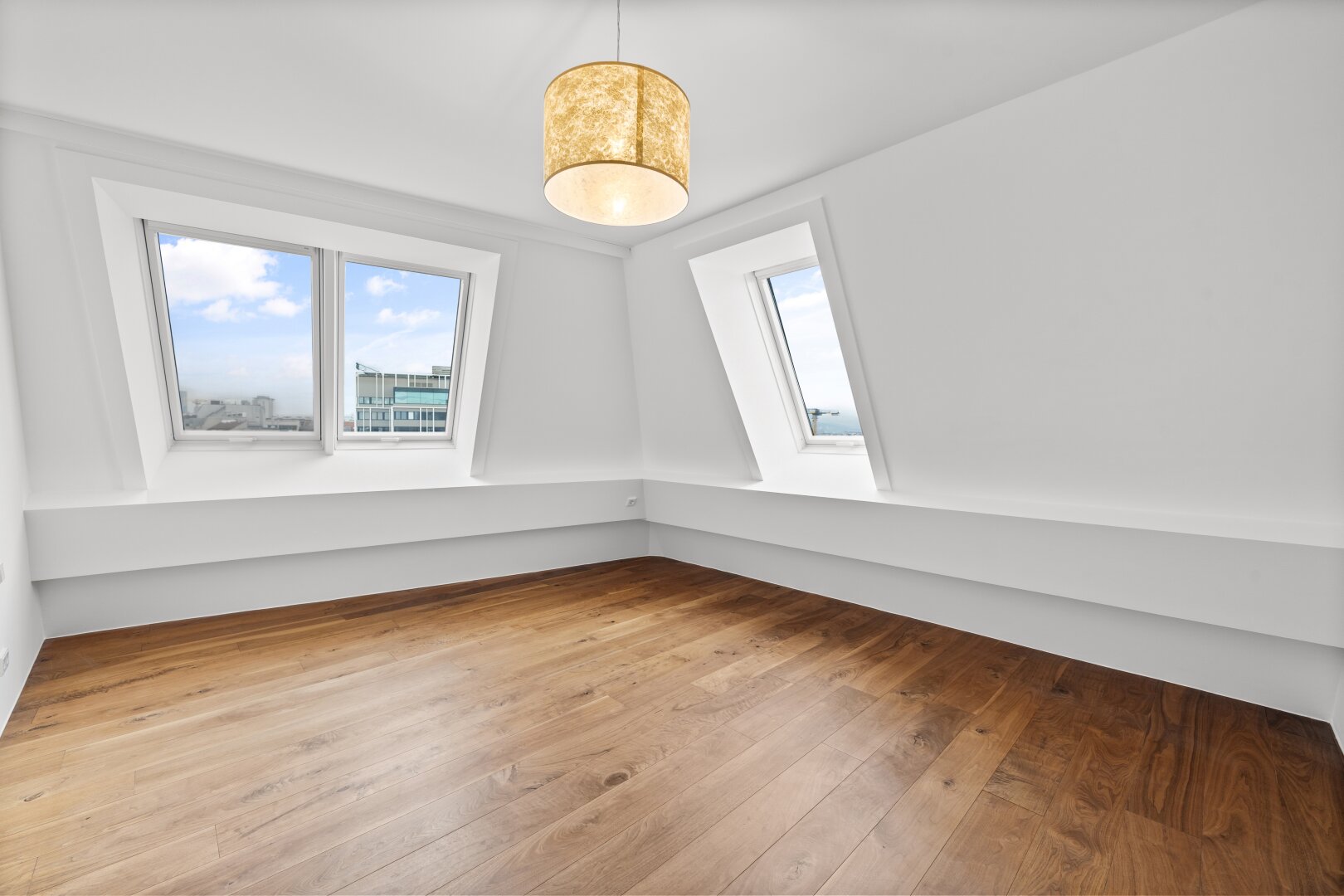 Exklusive Dachgeschoßwohnung mit Rooftop-Pool, Panorama-Terrassen, Sauna & spektakulärem Wienblick