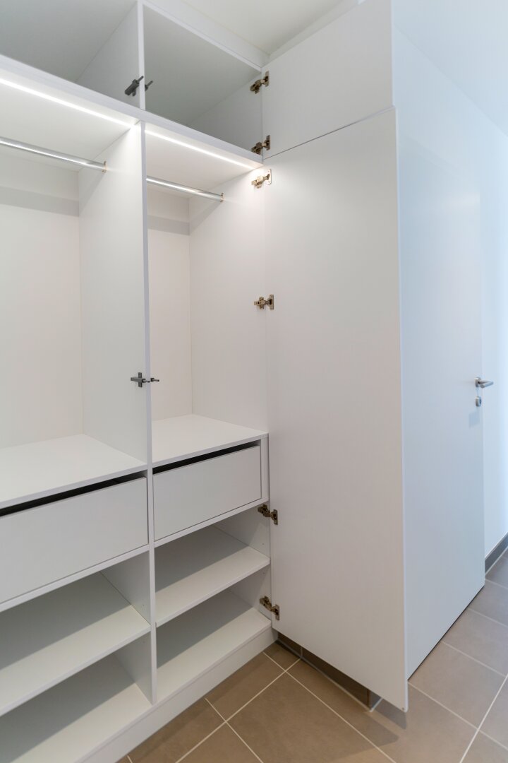 All inclusive mit Riesenbalkon!!! Strom, Heizung, Fitnessraum, Internet + TV und Concierge inklusive!