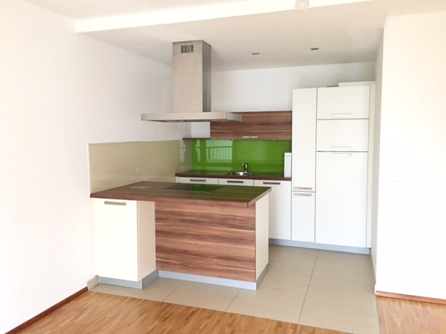 Charmante 2-Zimmer-Wohnung mit Balkon & Stellplatz in 1190 Wien, 57m², 4. Etage!