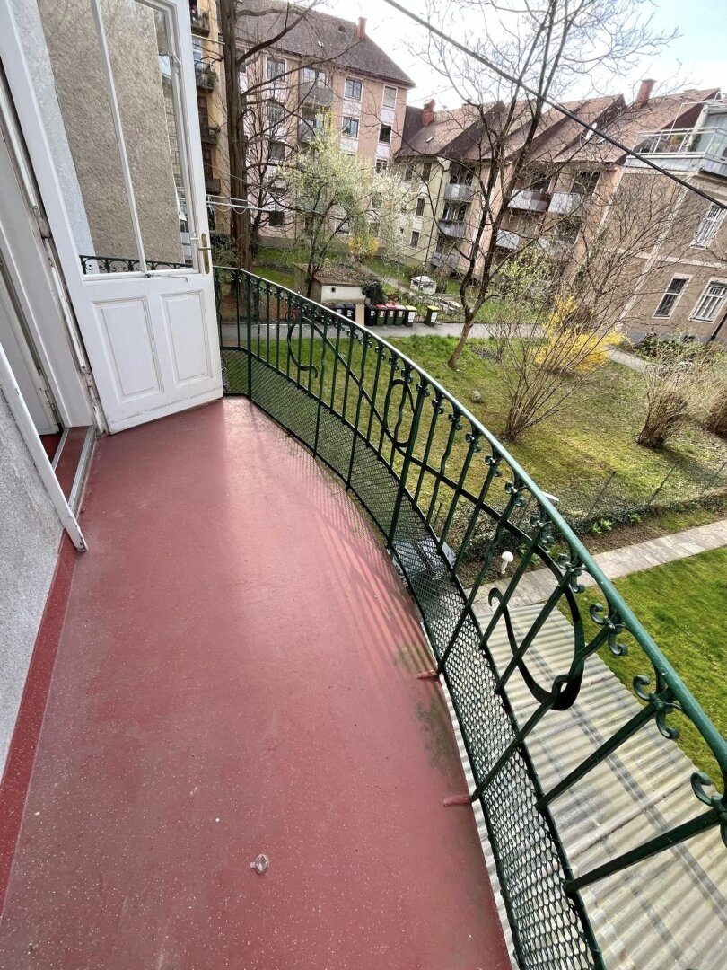 Unbefristetes  Büro/ Praxis mit großzügiger Raumaufteilung und Balkon mit Gartenblick in Citylage 8010 Graz