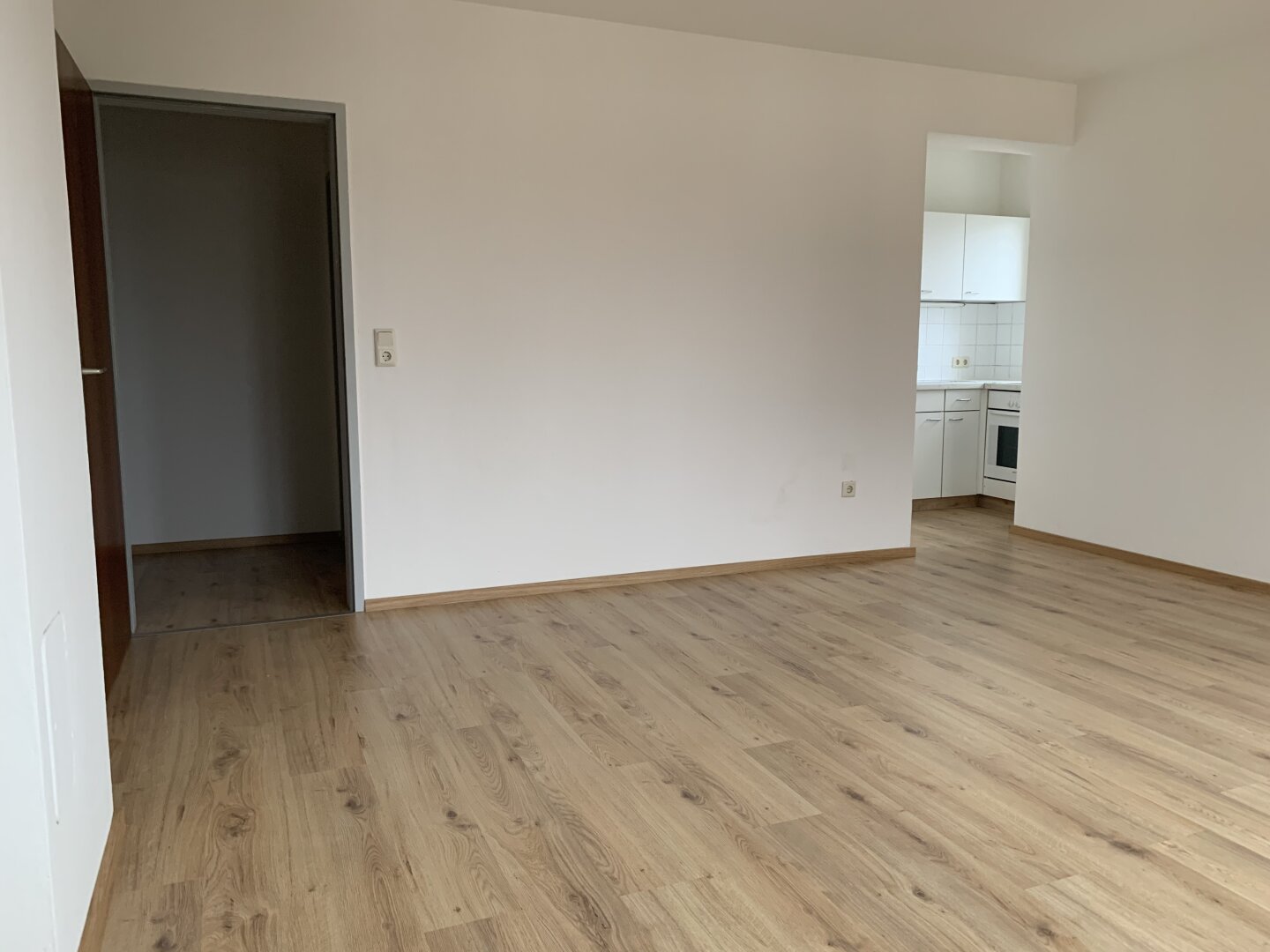 Garconniere mit Tiefgaragenstellplatz in Itzling!