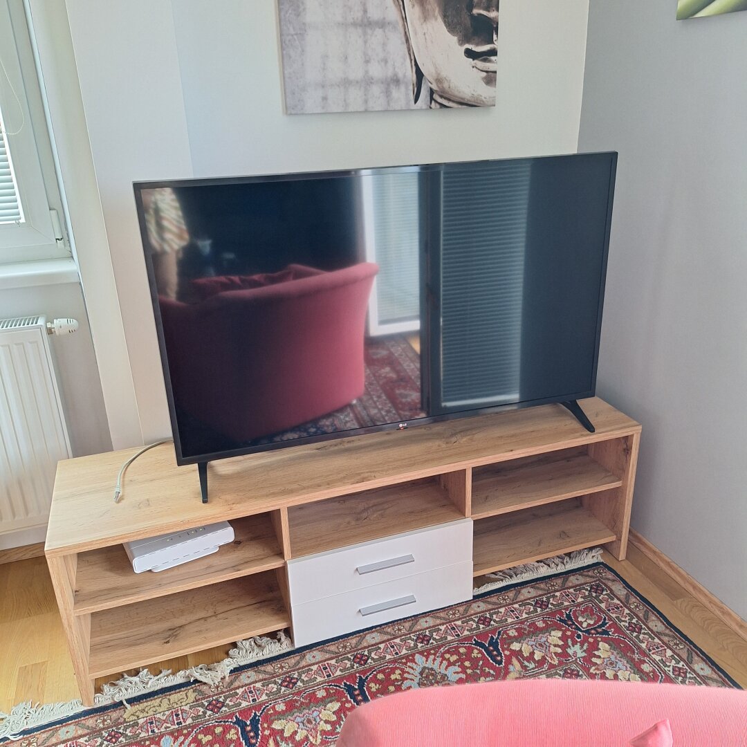 großer TV