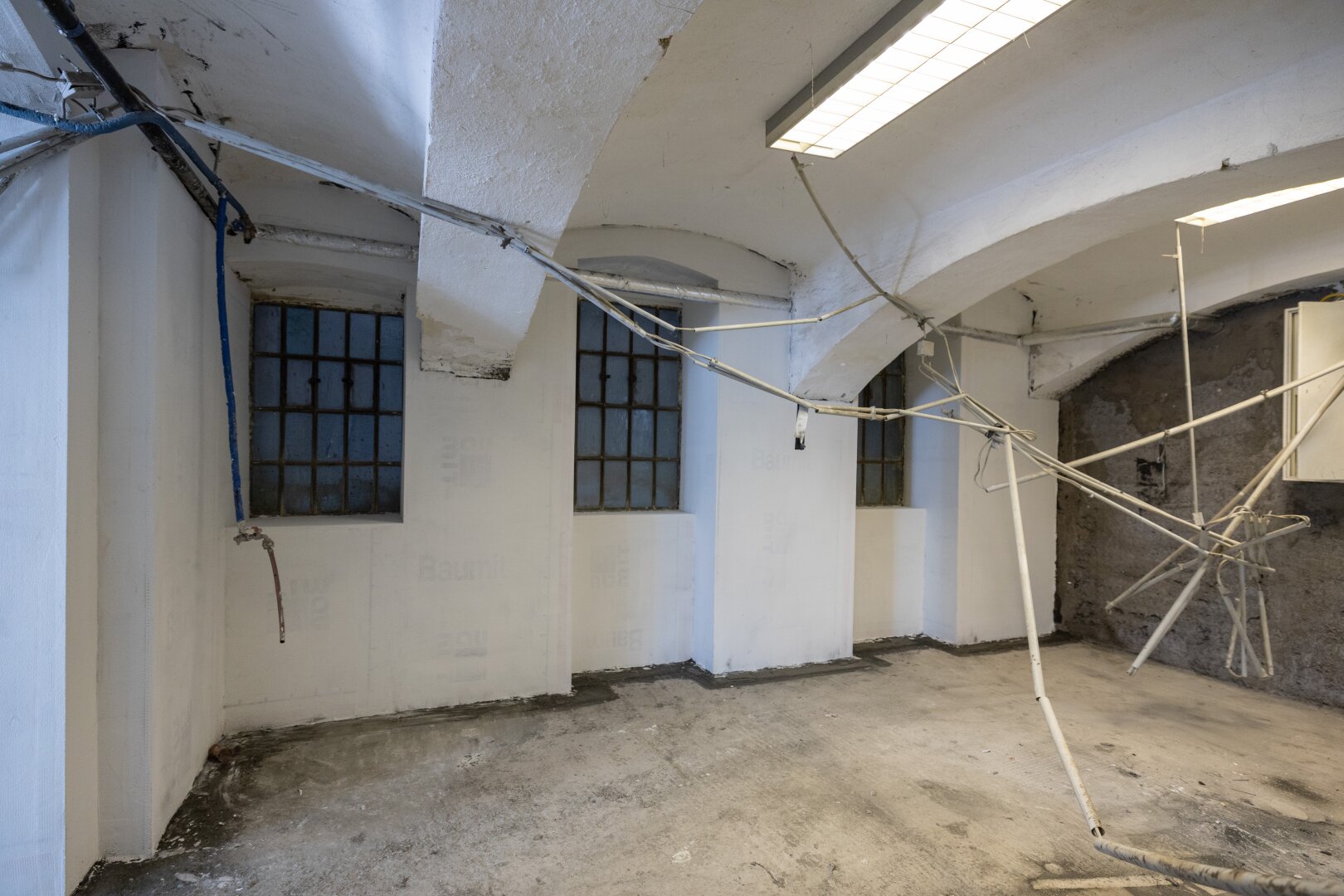 Urbanes Juwel mit Gewölbe-Charme: 208 m² Potenzial nahe Mariahilfer Straße