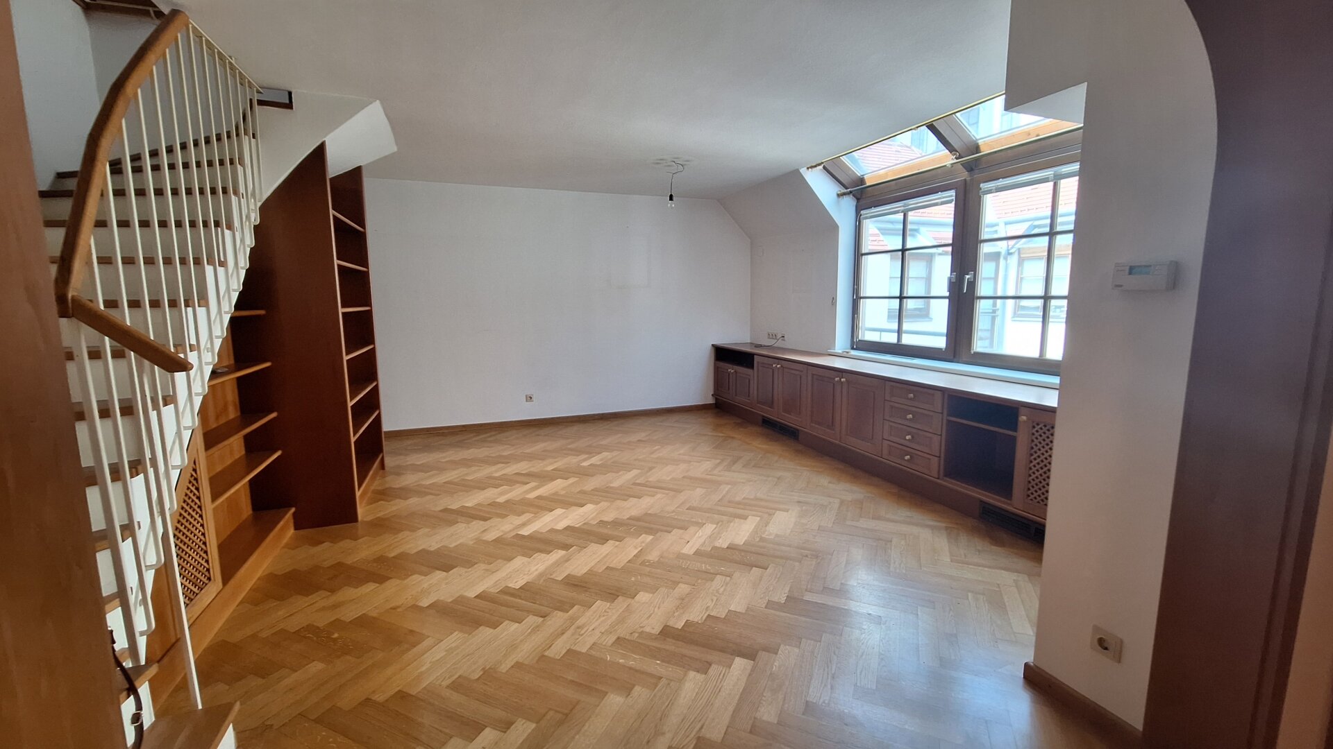 Wohnzimmer mit Verbau