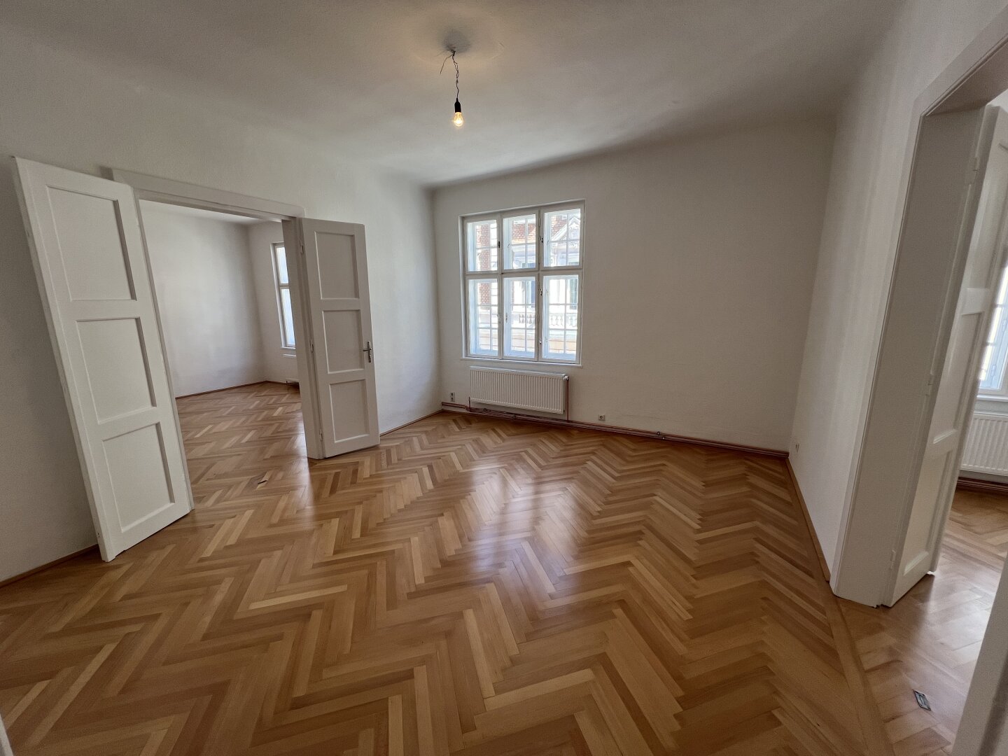 Erstbezug nach Renovierung! Altbauwohnung mit 90m2 in bester Lage!