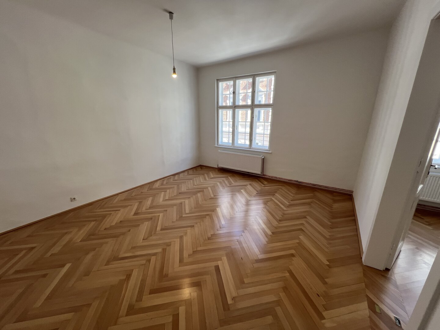 Erstbezug nach Renovierung! Altbauwohnung mit 90m2 in bester Lage!