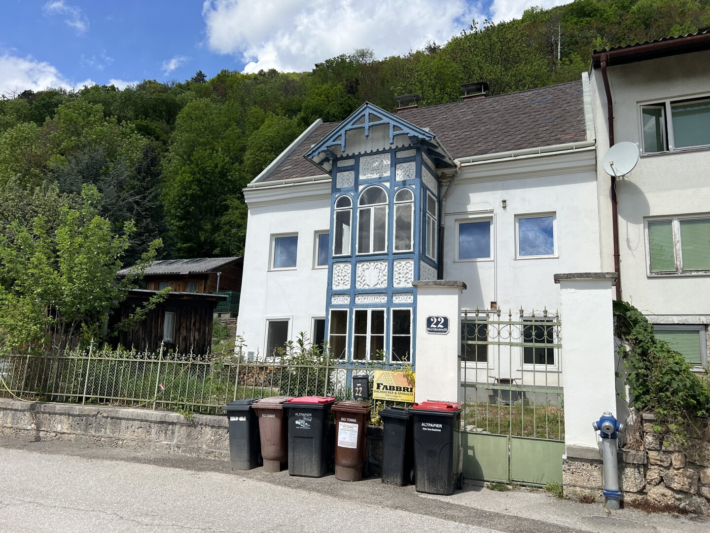 Schlossblick! Charmantes Einfamilienhaus in Gloggnitz am Silbersberg!!