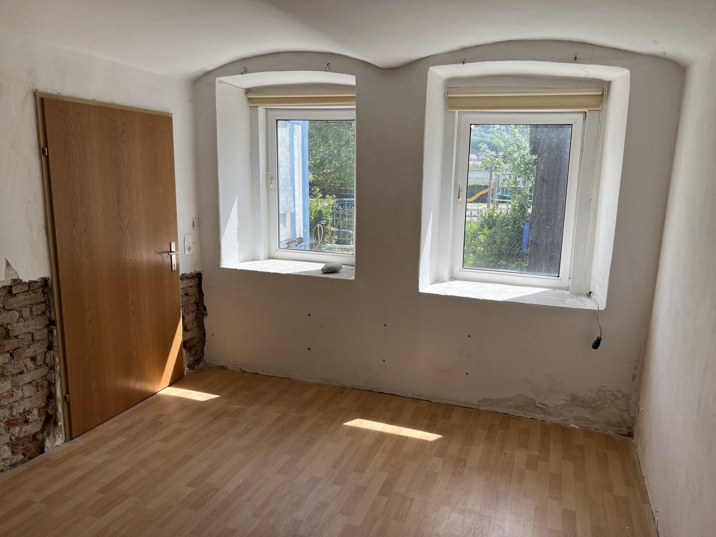 Schlossblick! Charmantes Einfamilienhaus in Gloggnitz am Silbersberg!!
