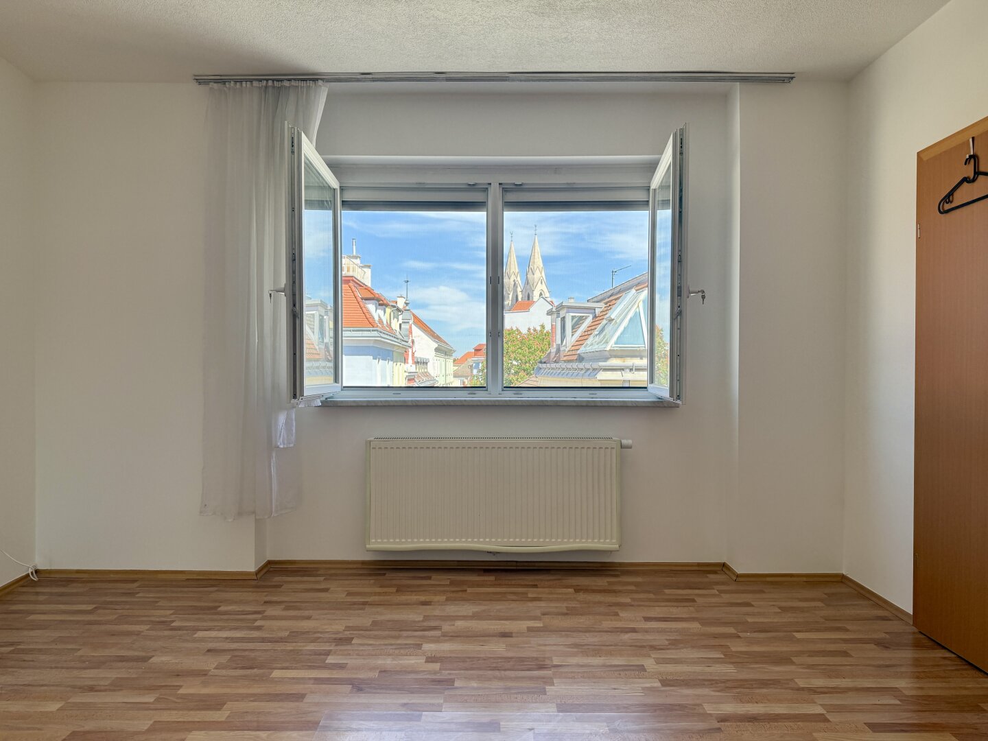 Domblick – helle 3Z-Wohnung auf ca. 82m² Wfl. inkl. anmietbarem Parkplatz zu kaufen!