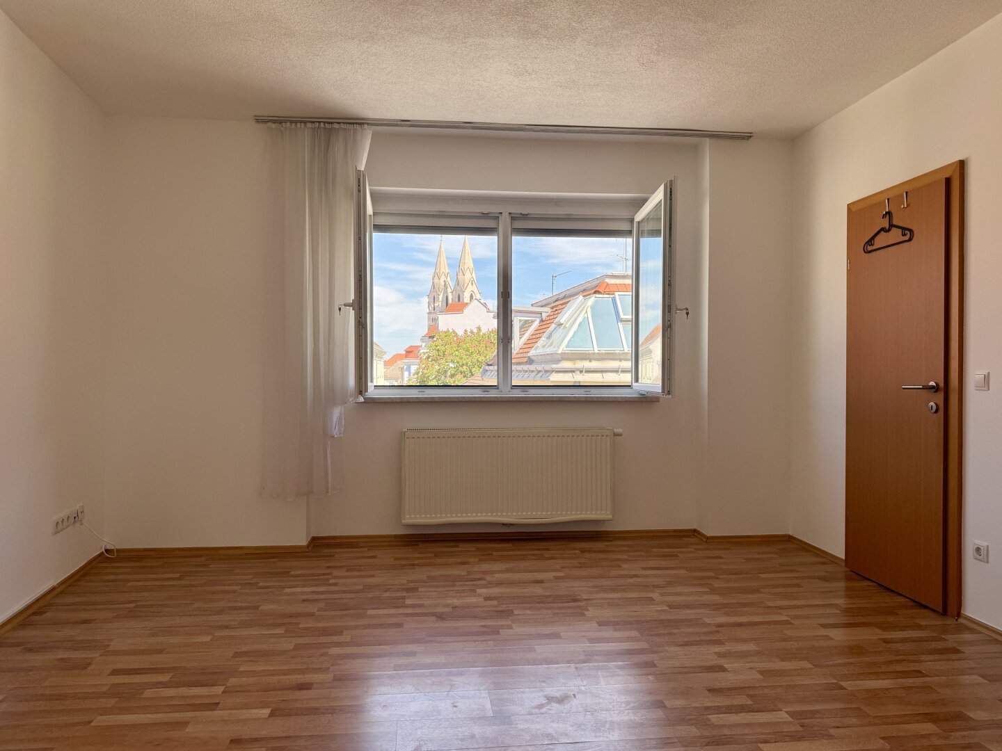 Domblick – helle 3Z-Wohnung auf ca. 82m² Wfl. inkl. anmietbarem Parkplatz zu kaufen!