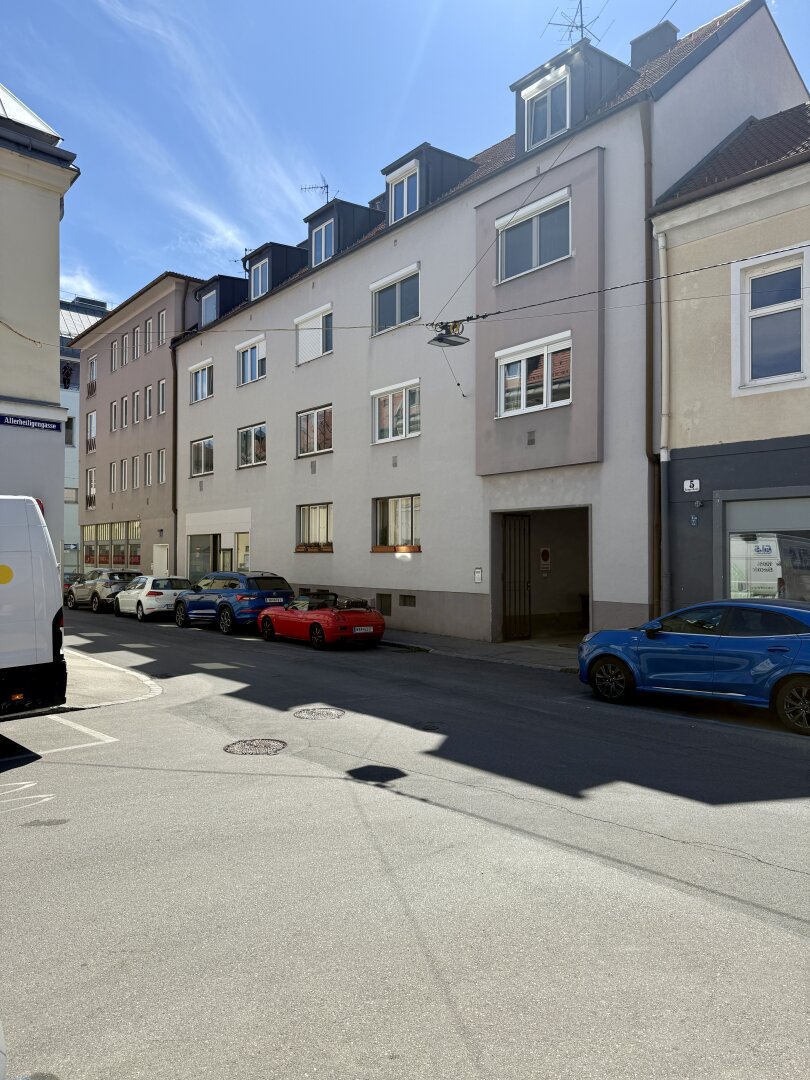 Domblick – helle 3Z-Wohnung auf ca. 82m² Wfl. inkl. anmietbarem Parkplatz zu kaufen!