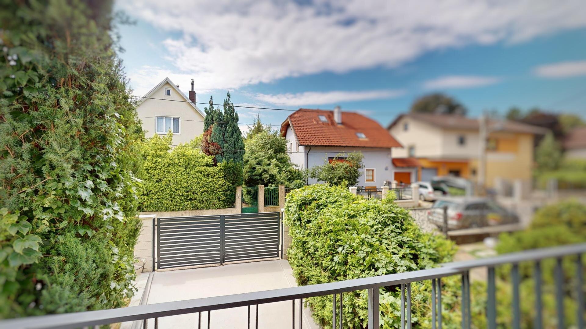 Balkon EG inkl. Einfahrt