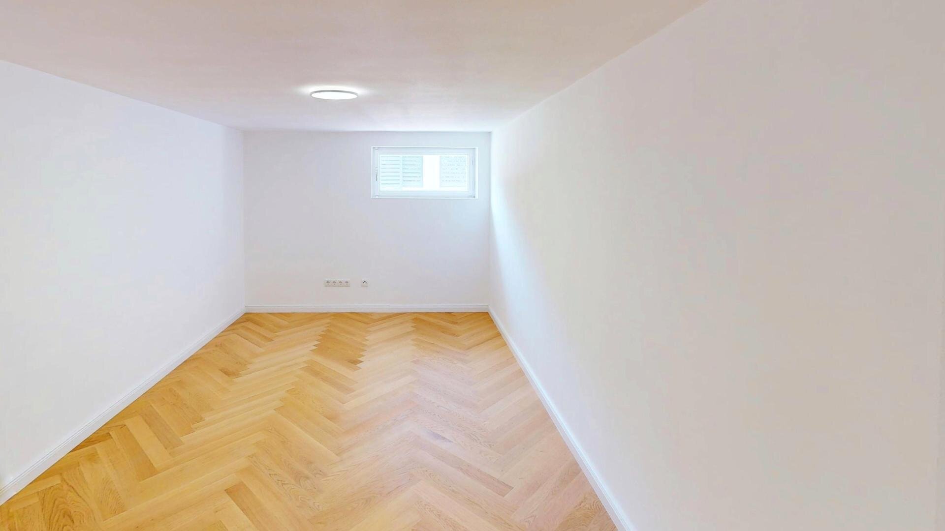 Wohnraum Untergeschoss oder Büro