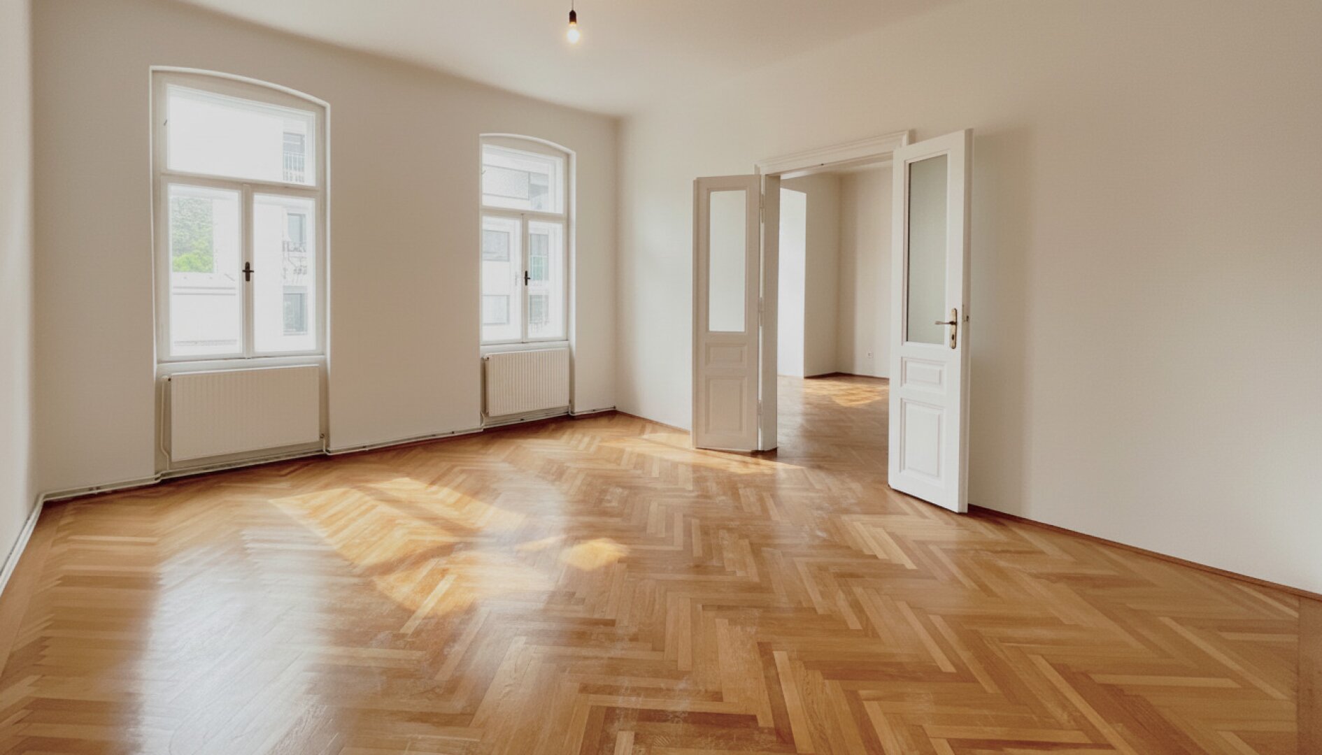 Weiteres großes Zimmer strassenseitig
