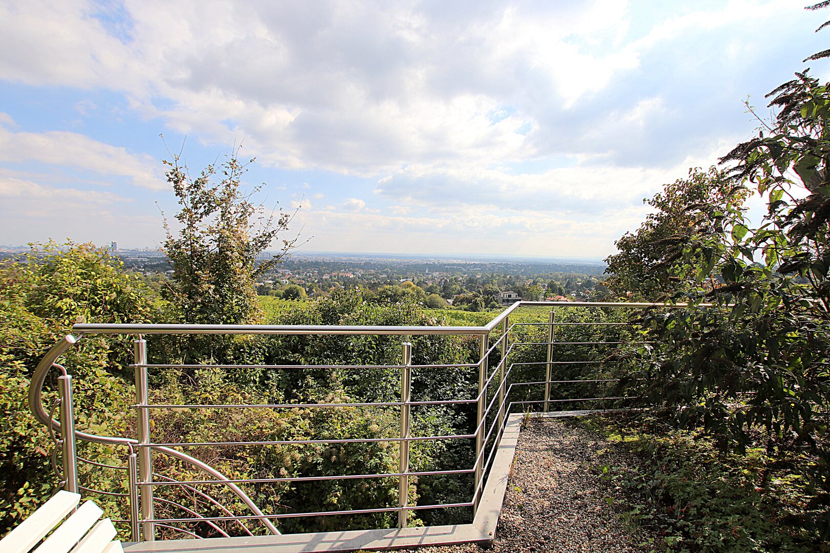 Eigengrund: Grünland mit Gartenhaus - Großes Grundstück in Mauer am Kadoltsberg - direkt am Lainzer Tiergarten