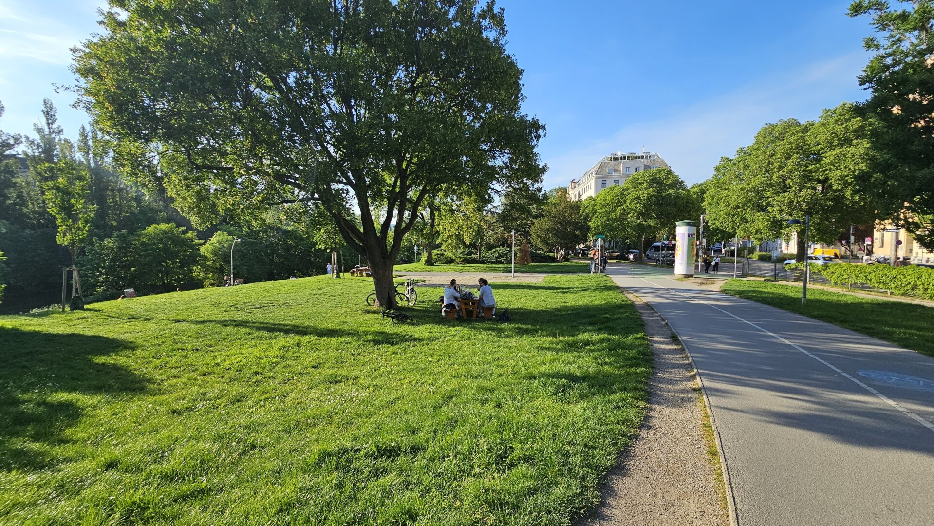 In der grünen Wohnumgebung