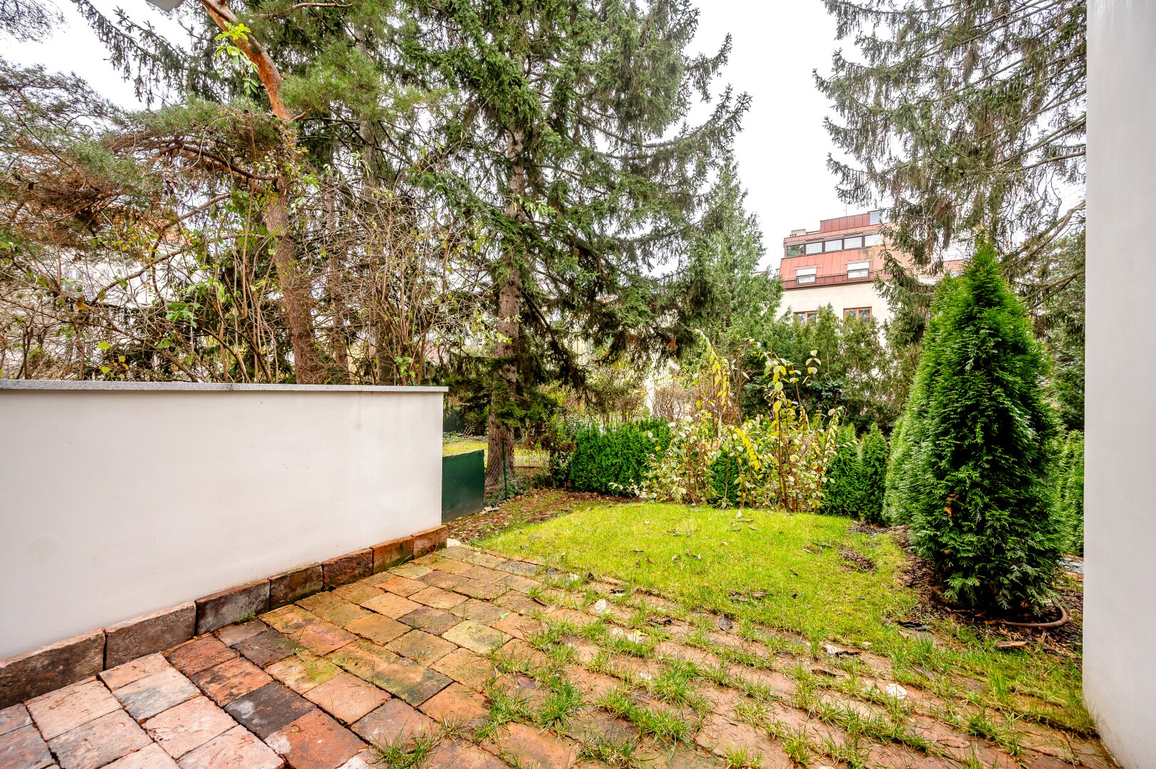 Terrasse und Garten