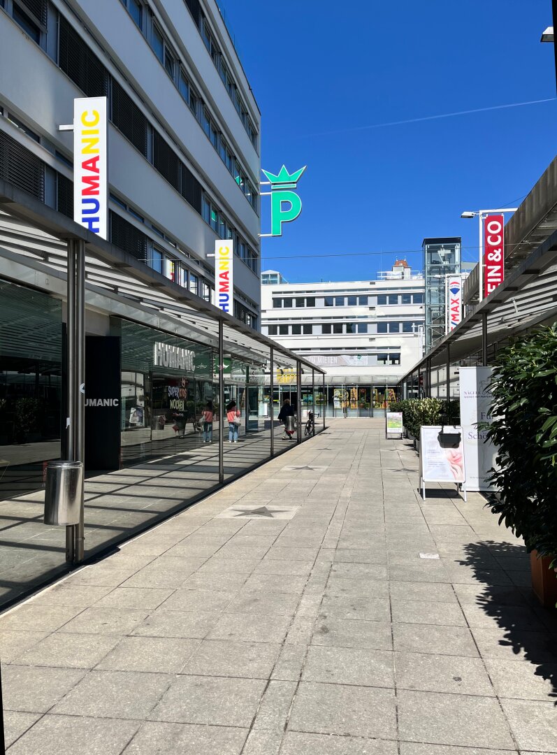 Zugang Hauptplatz Ekazent