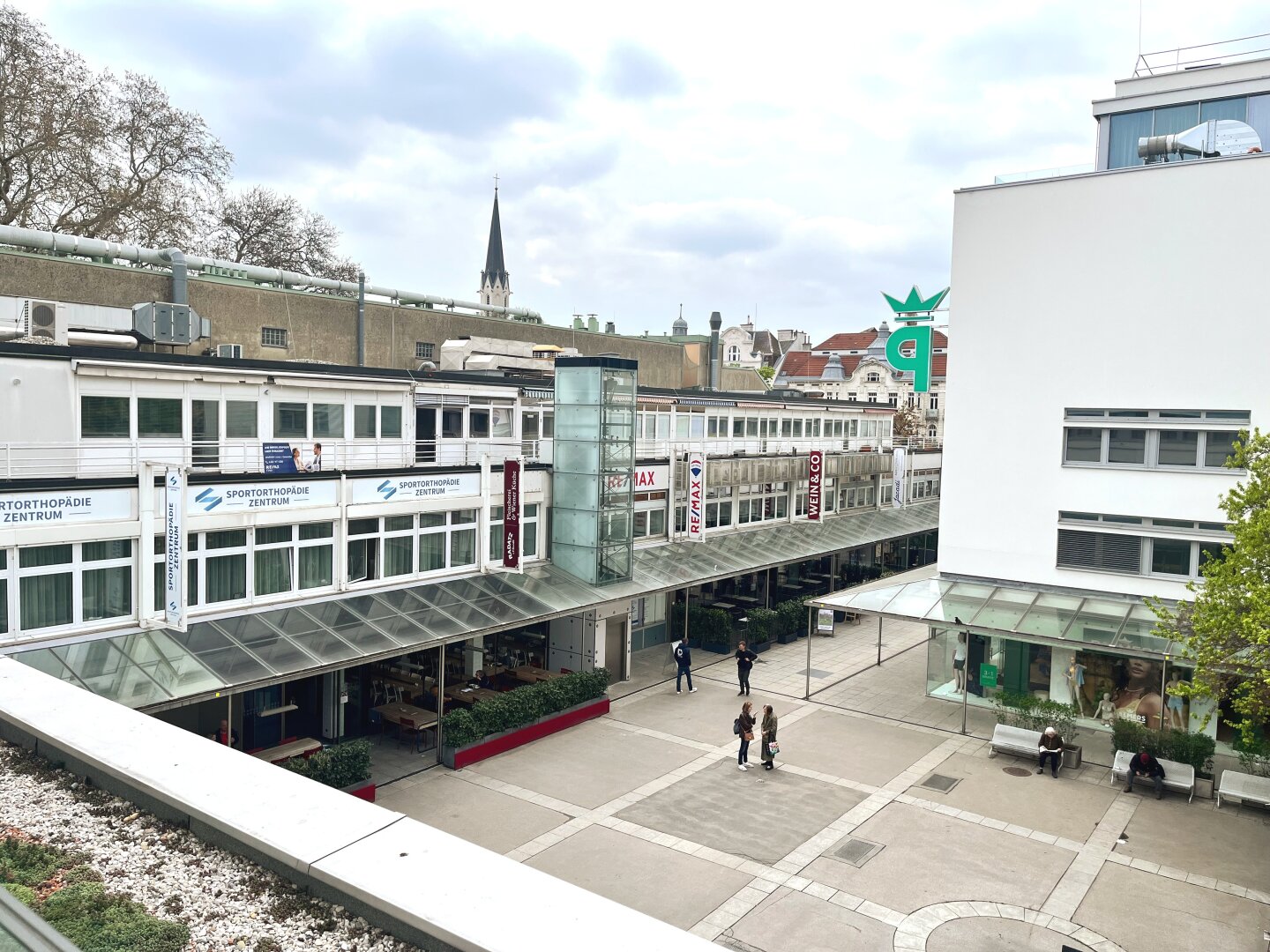 Aussicht auf Ekazent Platz
