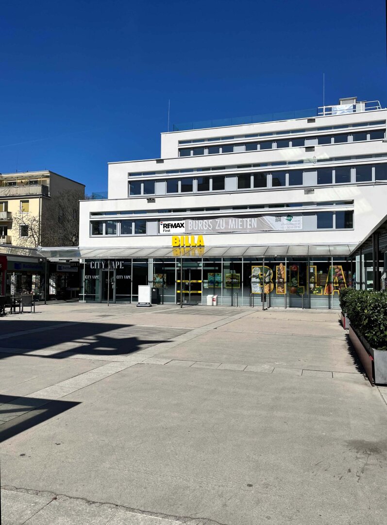 Südseite Hauptplatz Ekazent