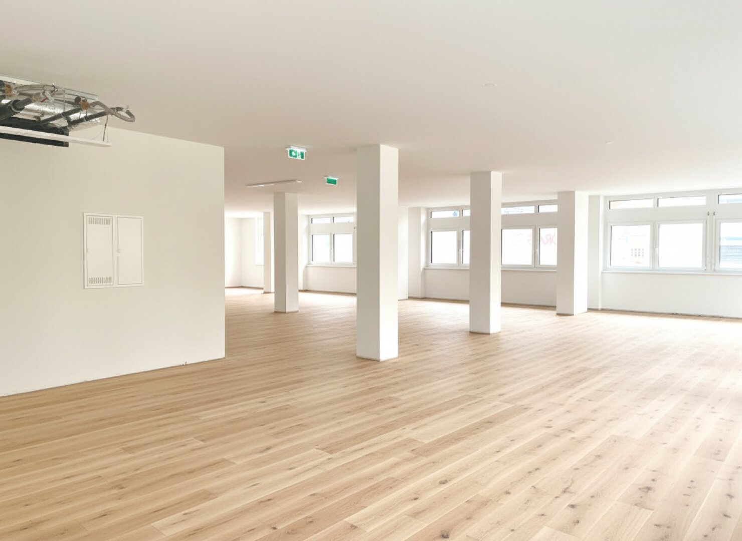 Bürofläche B02_ KI bearbeitet