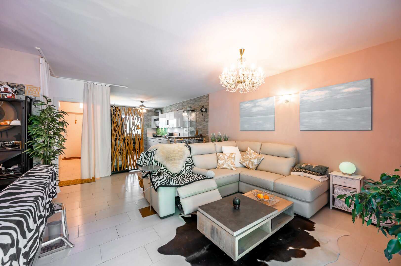 Viel Platz für die ganze Familie 194 m² NFL | eigener Garten | eigener KFZ Abstellplatz | ruhige Lage | Dachterrasse