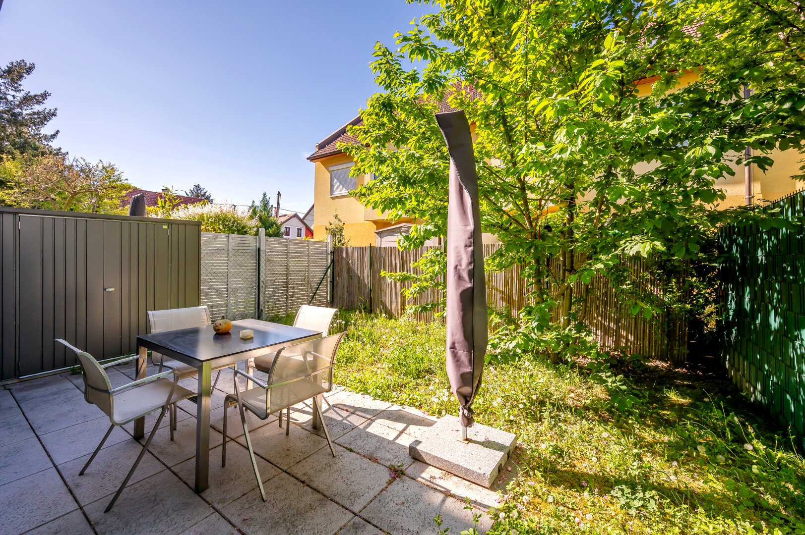 Viel Platz für die ganze Familie 194 m² NFL | eigener Garten | eigener KFZ Abstellplatz | ruhige Lage | Dachterrasse