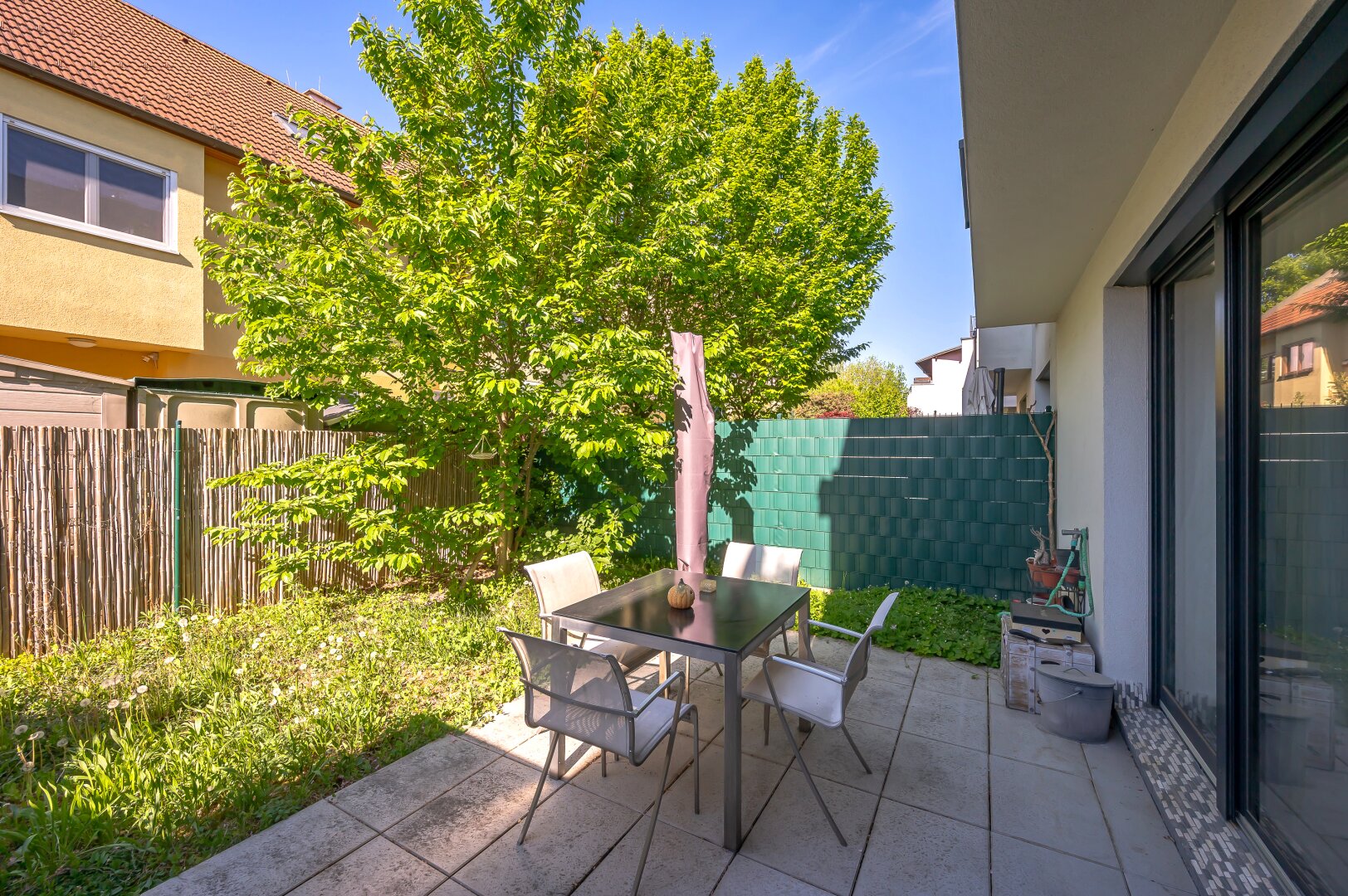Viel Platz für die ganze Familie 194 m² NFL | eigener Garten | eigener KFZ Abstellplatz | ruhige Lage | Dachterrasse