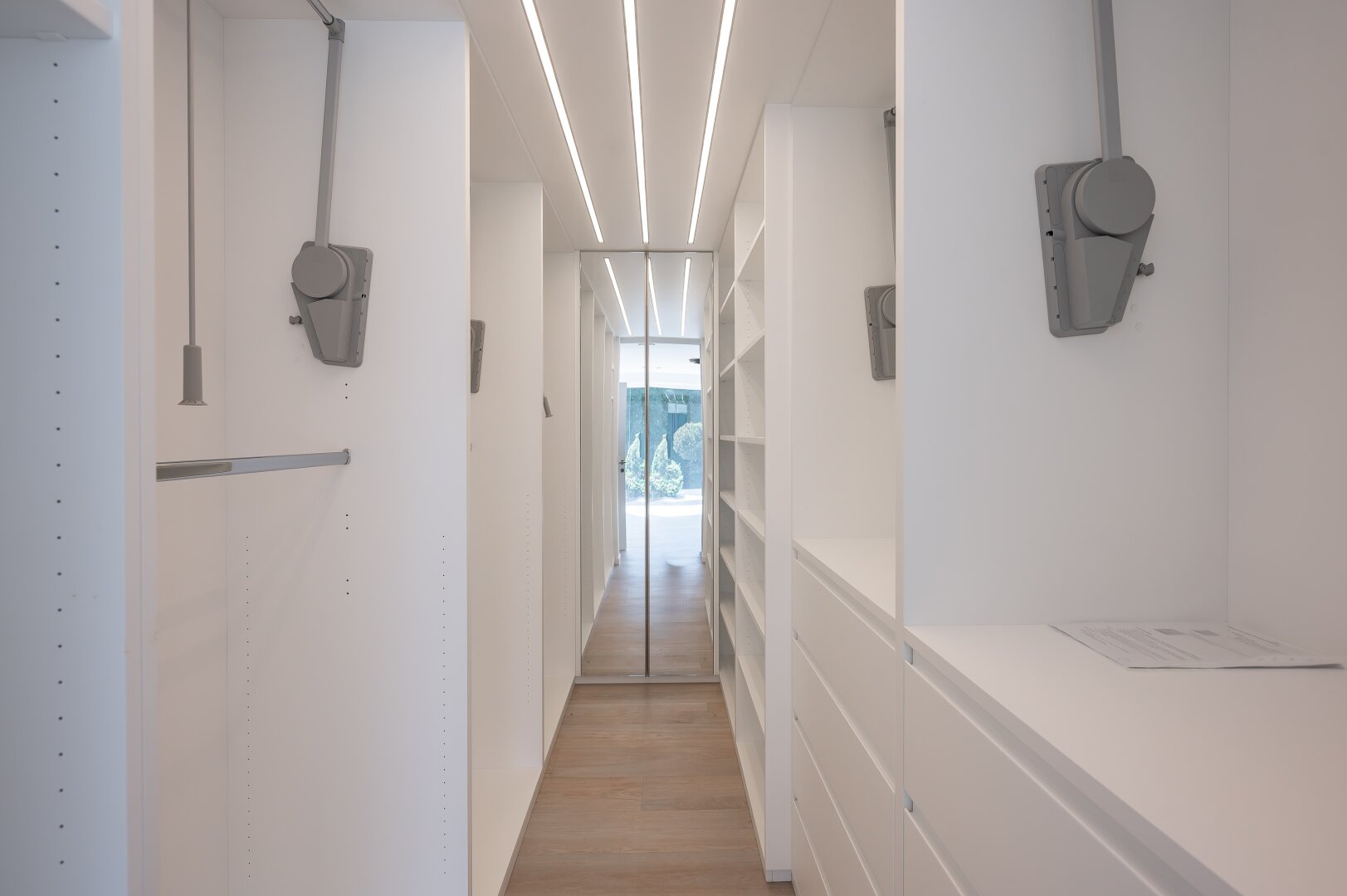 begehbarer Kleiderschrank