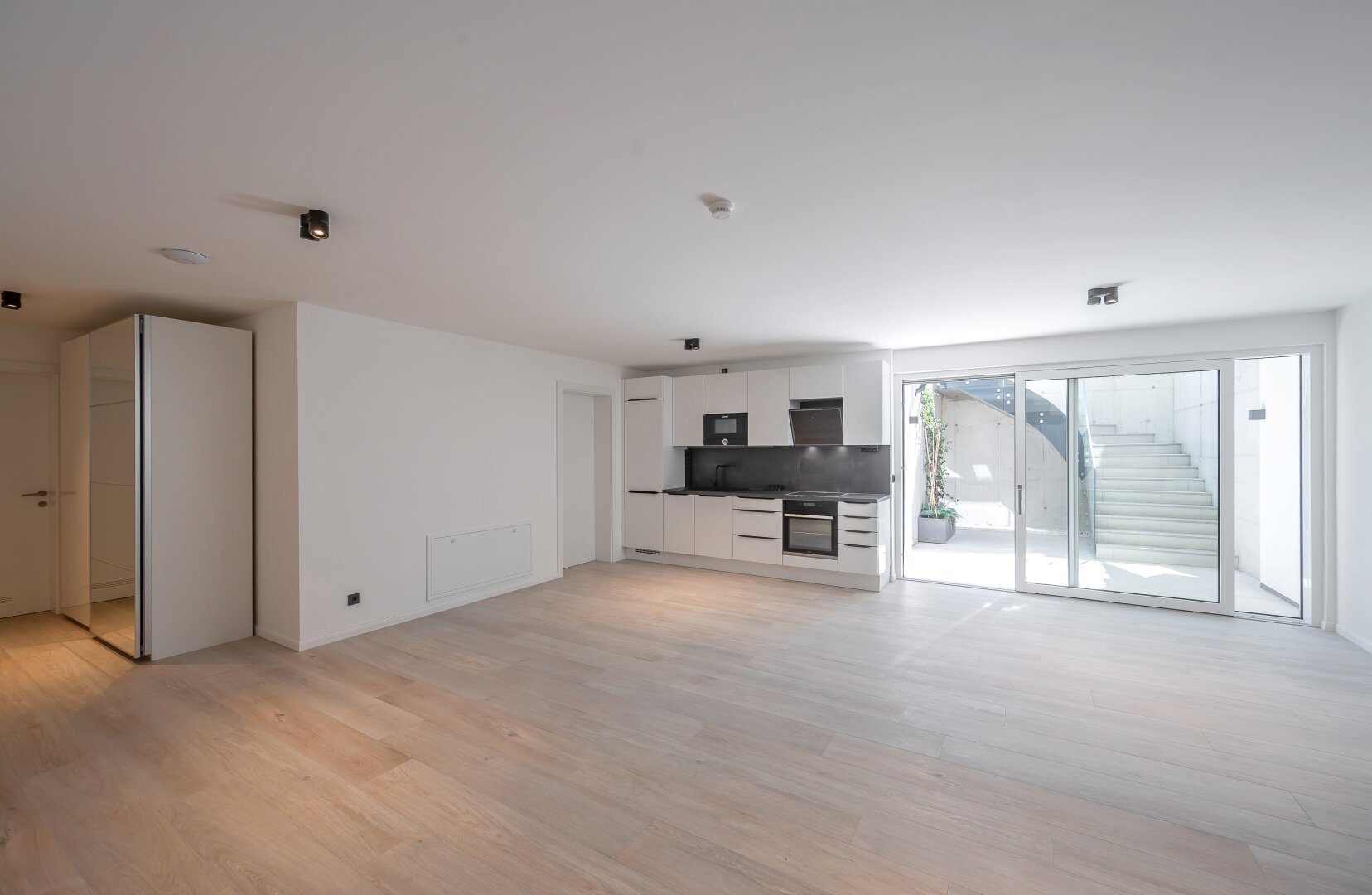 Au Pair Suite mit Küche, Bad und WC