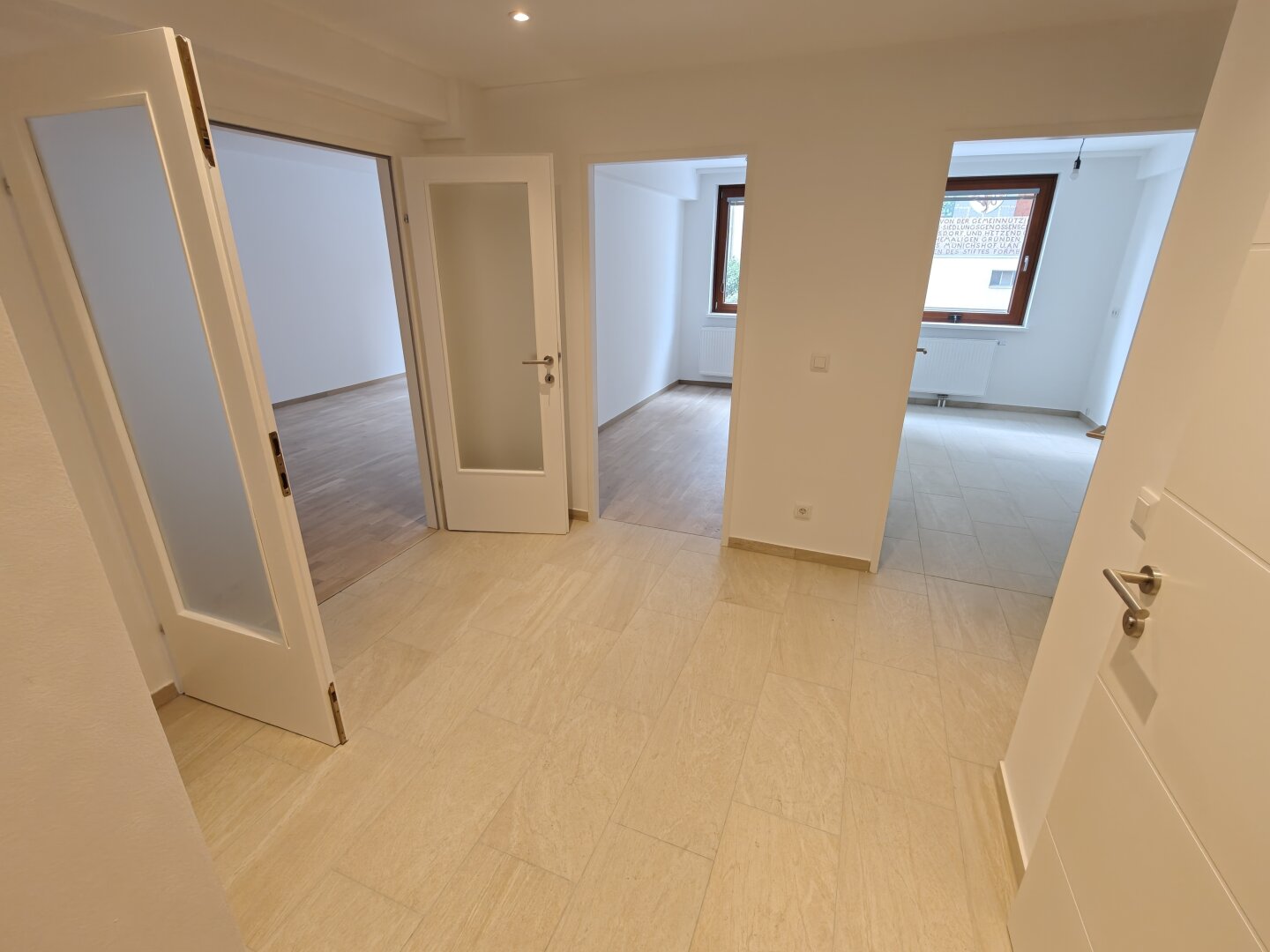 frisch renovierte 4 Zimmer Wohnung | 105 m² Nutzfläche | separate Küche