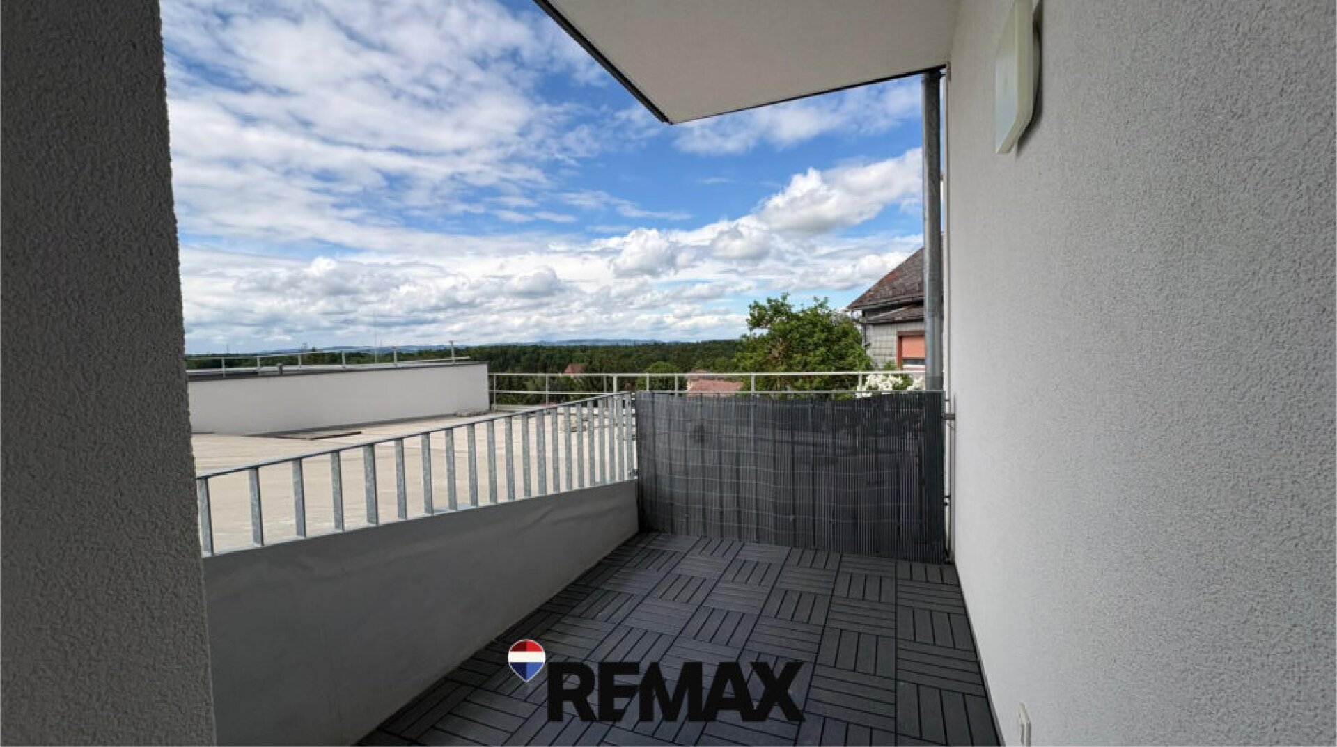 Neuwertige 2-Zimmer-Wohnung mit Terrasse in Roitham am Traunfall zu mieten!