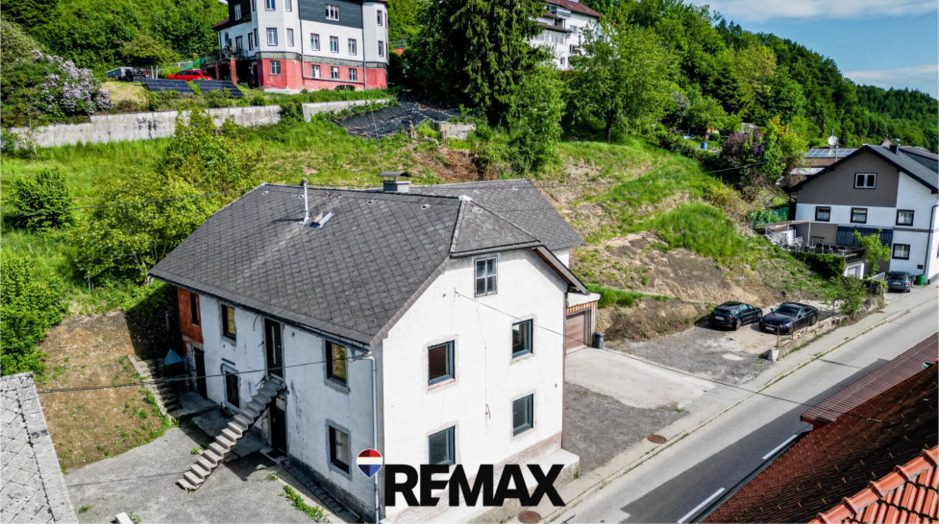 Mehrparteienwohnhaus mit 3 getrennten Wohneinheiten & Panoramaaussicht in Wolfsegg am Hausruck