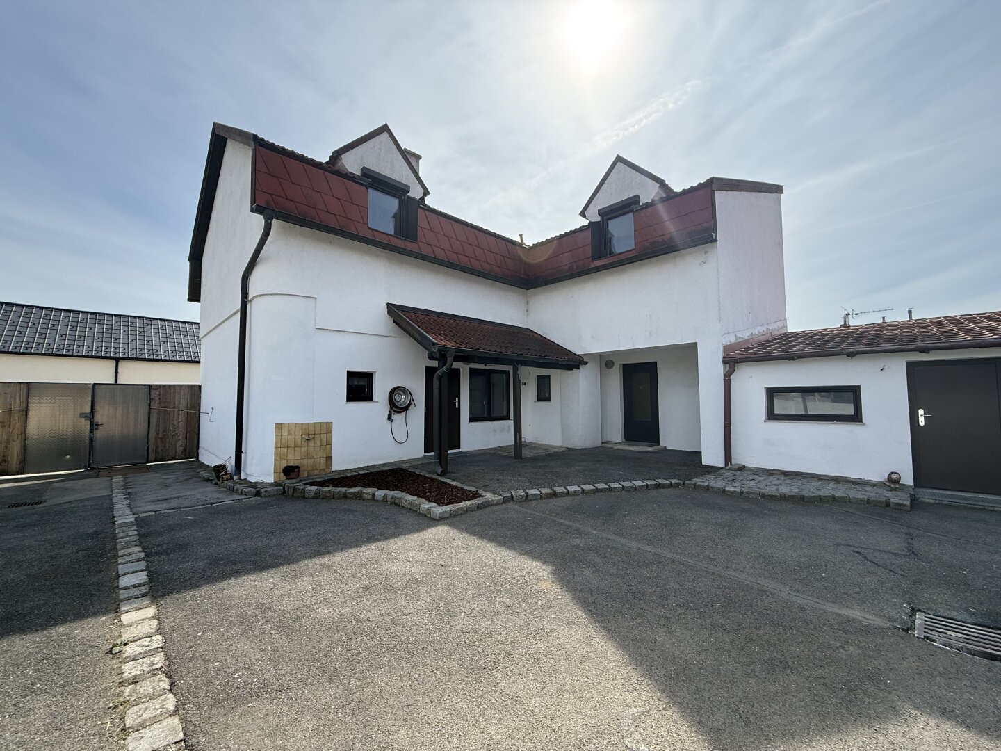 1- oder 2-Familienhaus mit Zusatz-Grundstück nahe Wien