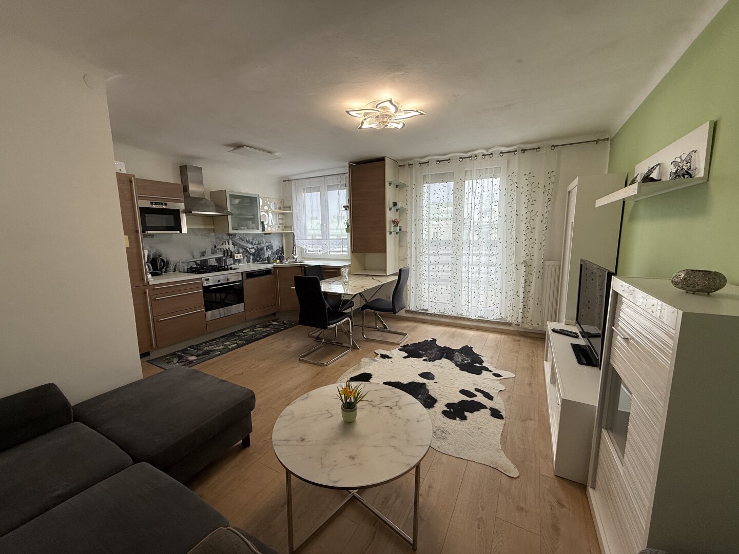 2-Zimmerwohnung mit wunderschöner 27m²-Sonnenterrasse
