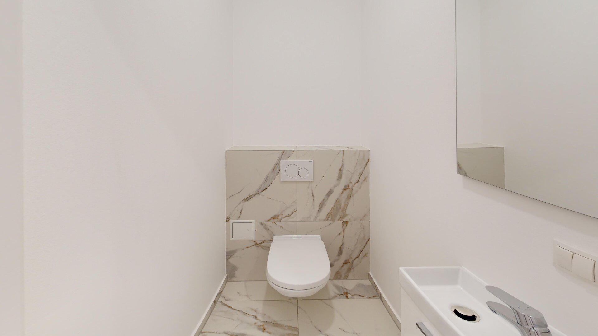 WC mit Handwaschbecken