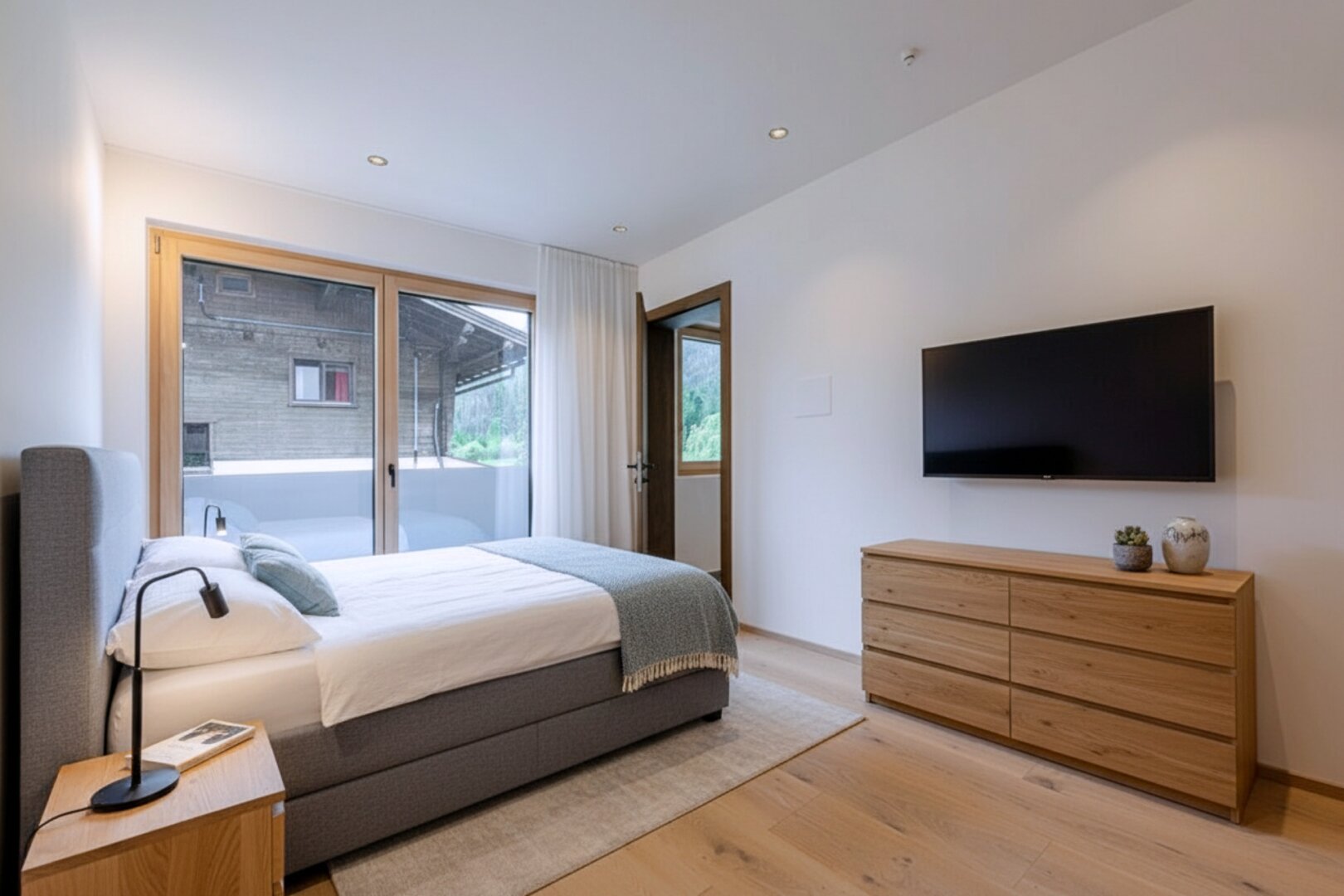Top 3: Hochwertige 4-Zimmer Wohnung mit Balkon - Erstbezug!