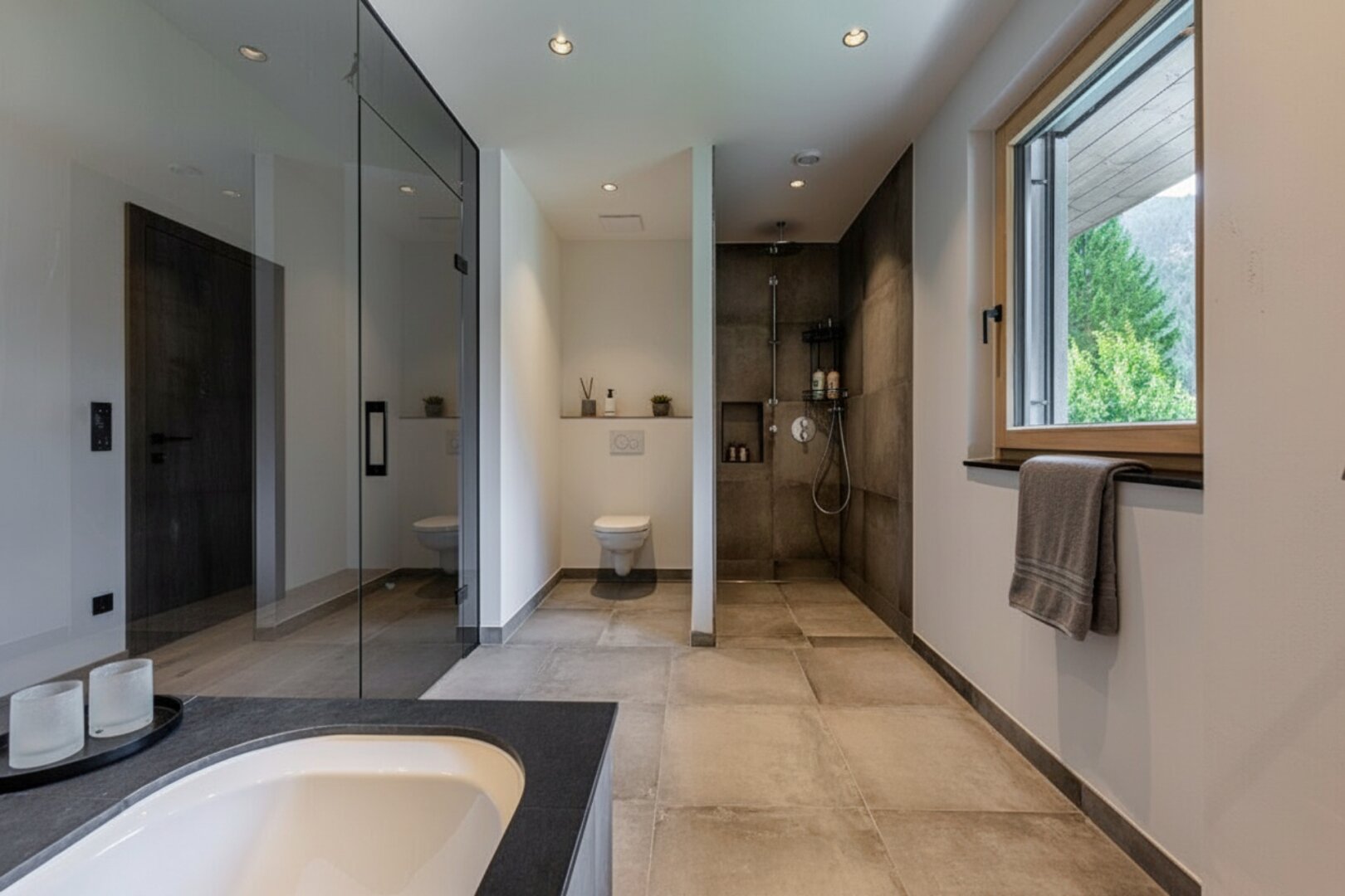 Top 3: Hochwertige 4-Zimmer Wohnung mit Balkon - Erstbezug!