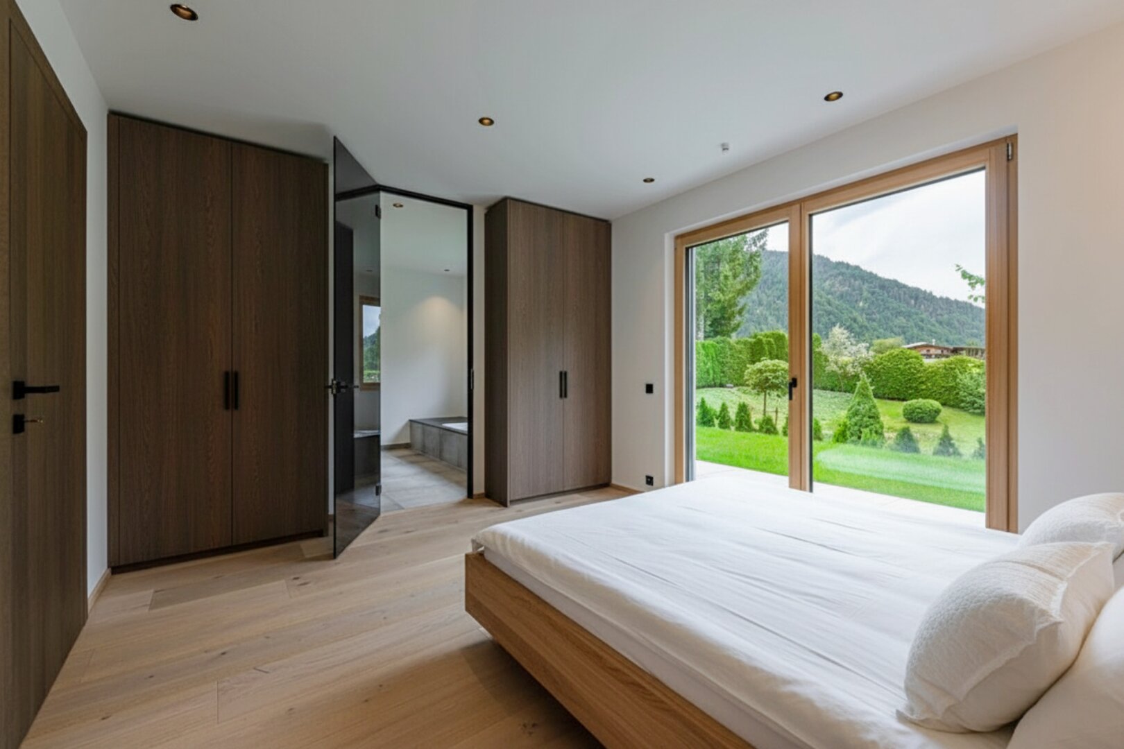 Top 4: Traumhafte 4-Zimmer Wohnung mit Garten - Erstbezug!